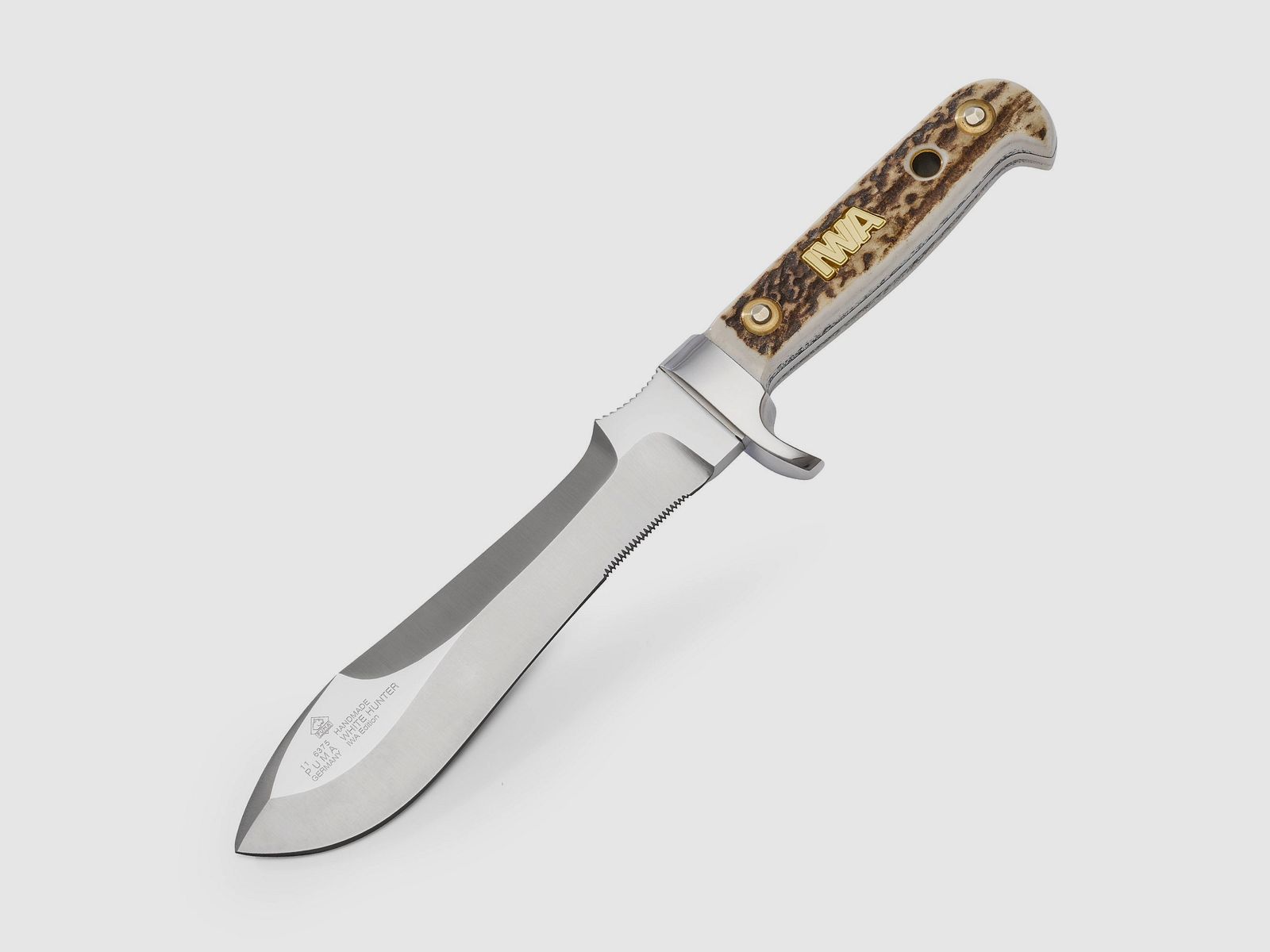 PUMA white hunter - IWA Edition