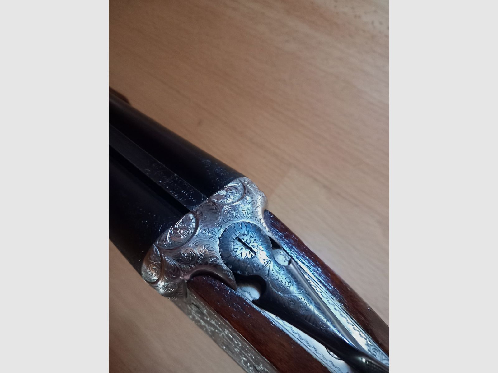 Doppelflinte Sarasqueta 12/70, englischer Schaft, Fischbauchschaft