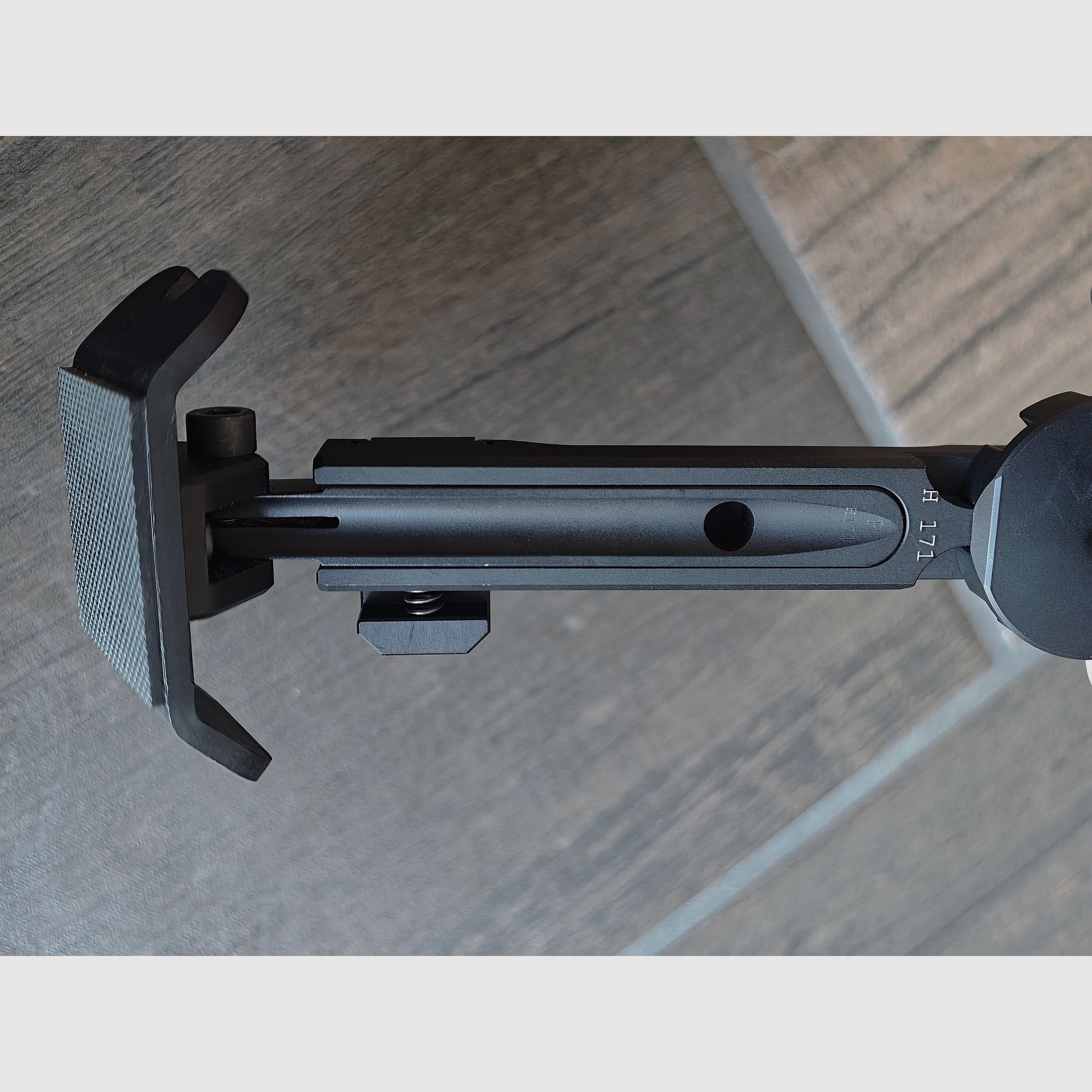 Fortmeier Zweibein 171H 6H Spezialumbau (gekürzt) um ~20mm + ARCA Rail Adapter & Picantiny Adapter. Neuwertig!