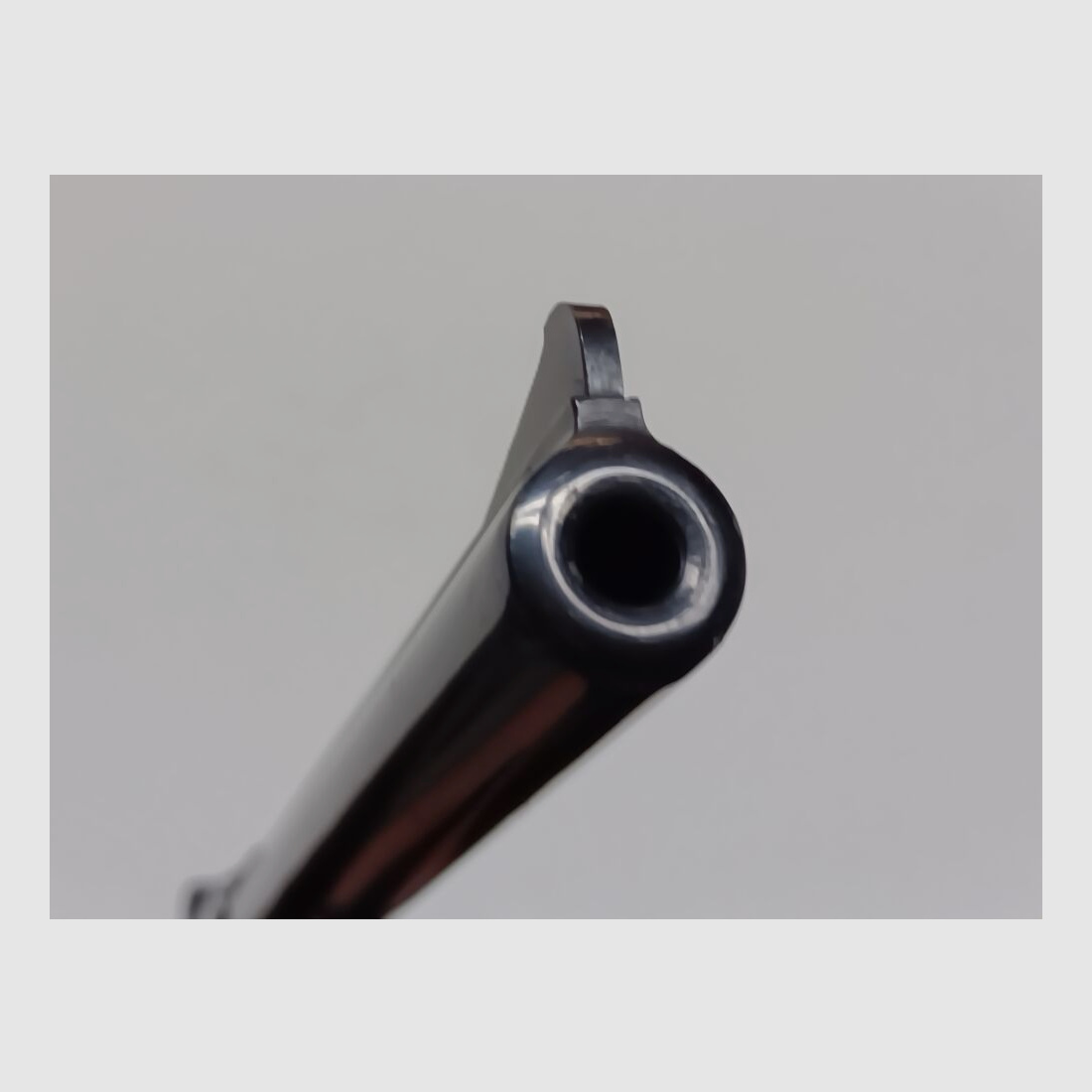 Astra Unceta - Guernica Spain Cadix