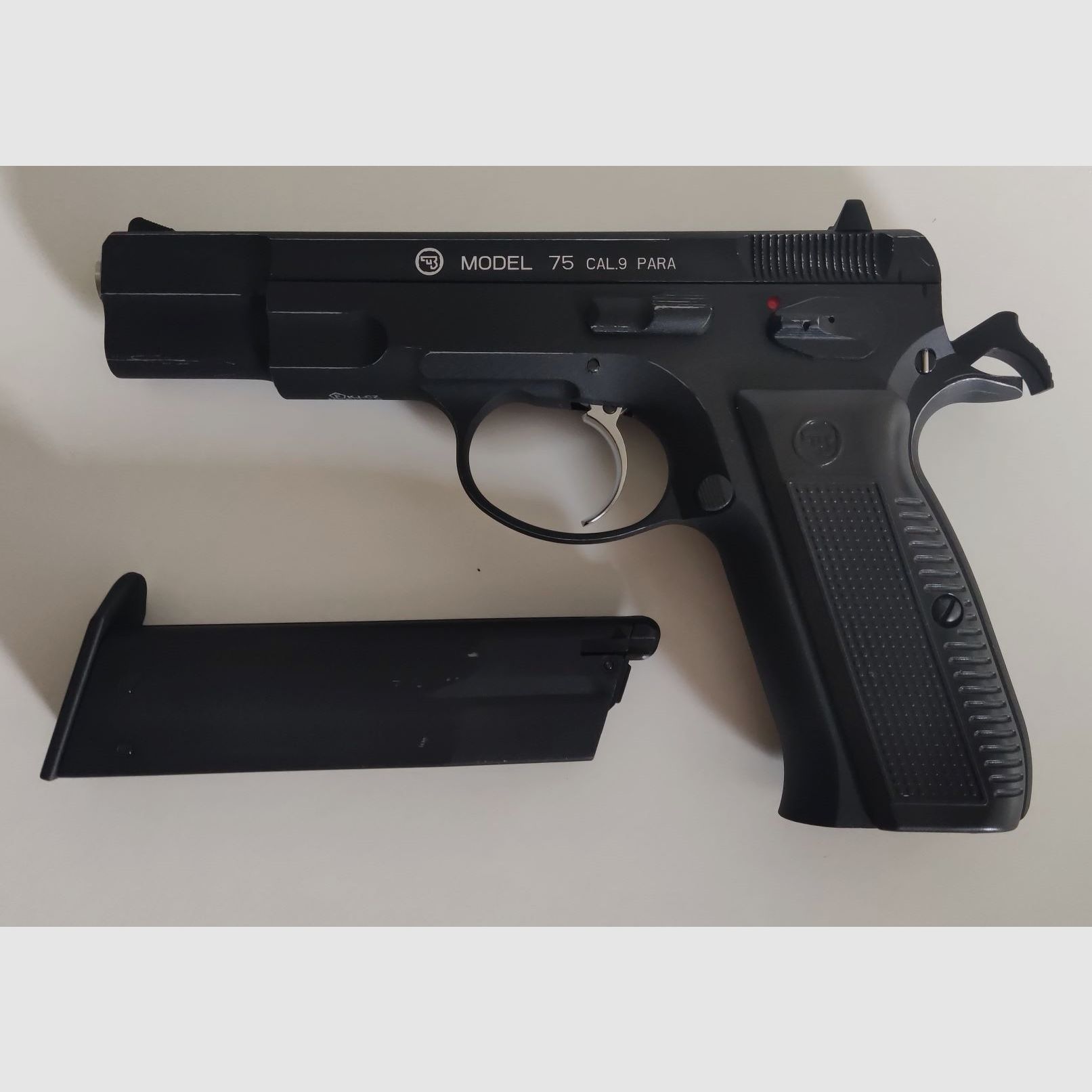  CZ 75  Gas Blow Back Airsoft Pistole