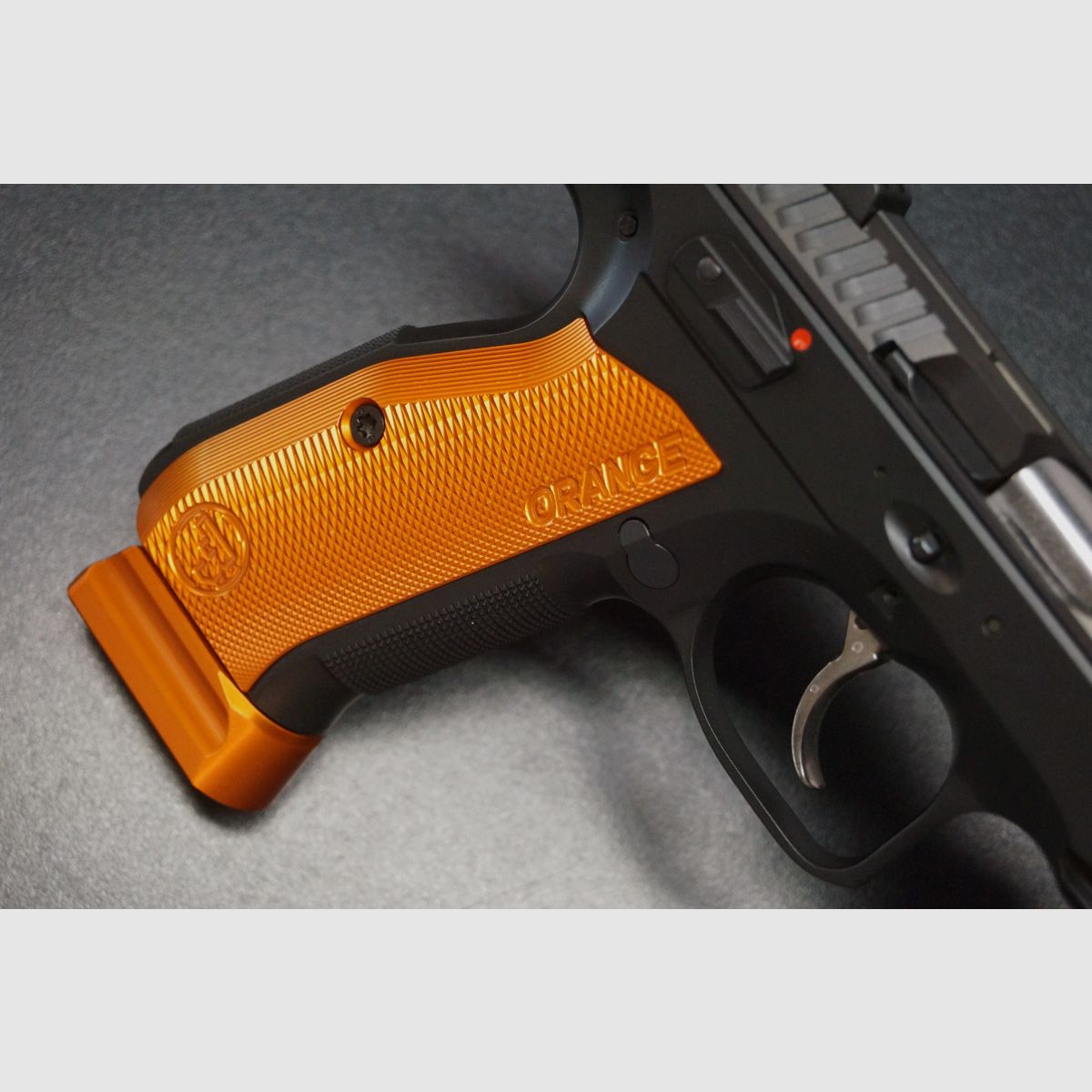 CZ Shadow 2 Orange 9×19, Bild 4 von 10