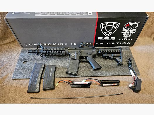 Starter Set Softair S-AEG M4 von APS NEUWERTIG