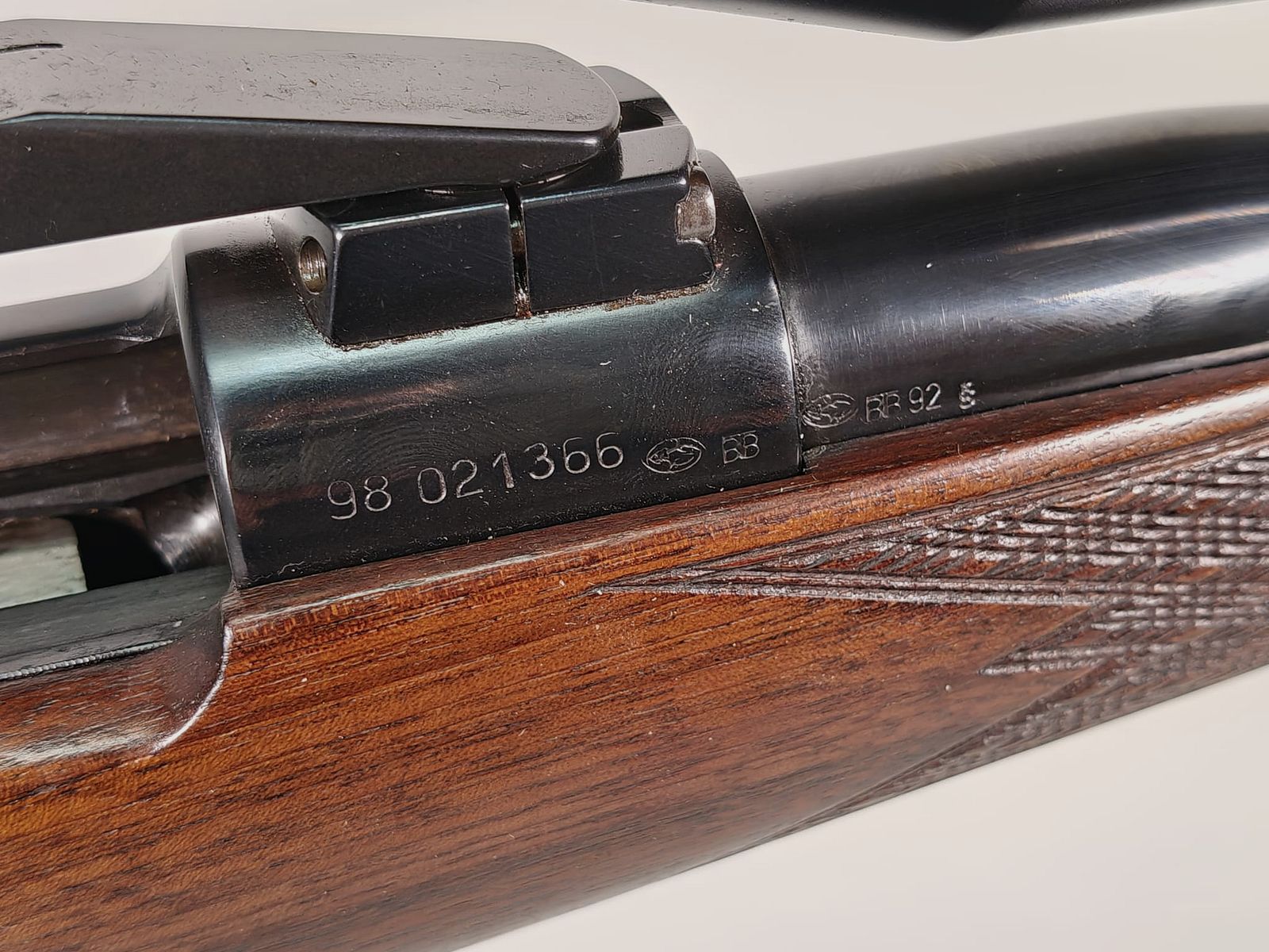 Oryginalny sztucer repetierowy Mauser 98 .30-06 z lunetą celowniczą Schmidt & Bender 3–12x50, zdjęcie 5 z 8