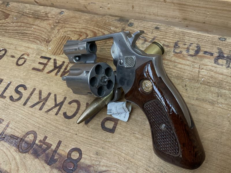 Revolver Stupsnase Taurus Brasil Mod.373, Kal..38Spezial 2Zoll, Stainless!!!