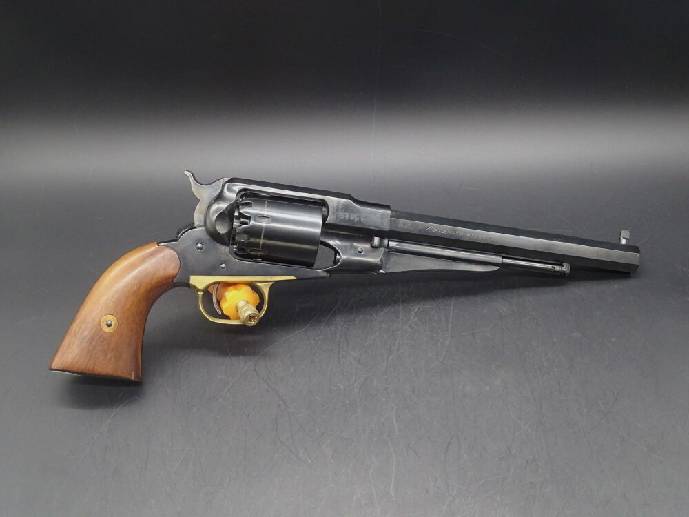 FAP F.LLI Pietta New Army 1858 kaliber .44 BP New Army
