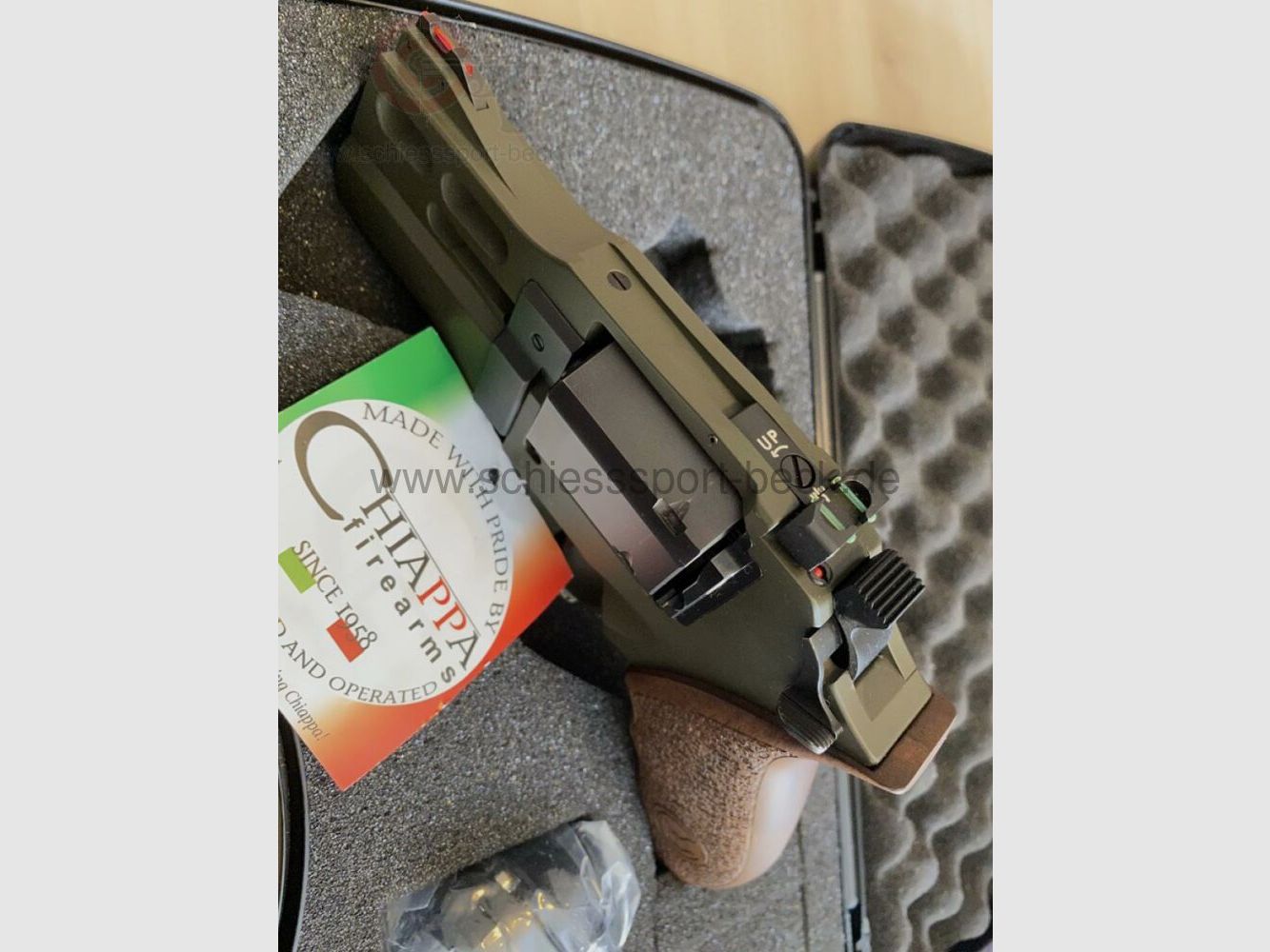 Chiappa Rhino Revolver 30DS Hunter (Green Cerakote) 357MAG/3"BBL