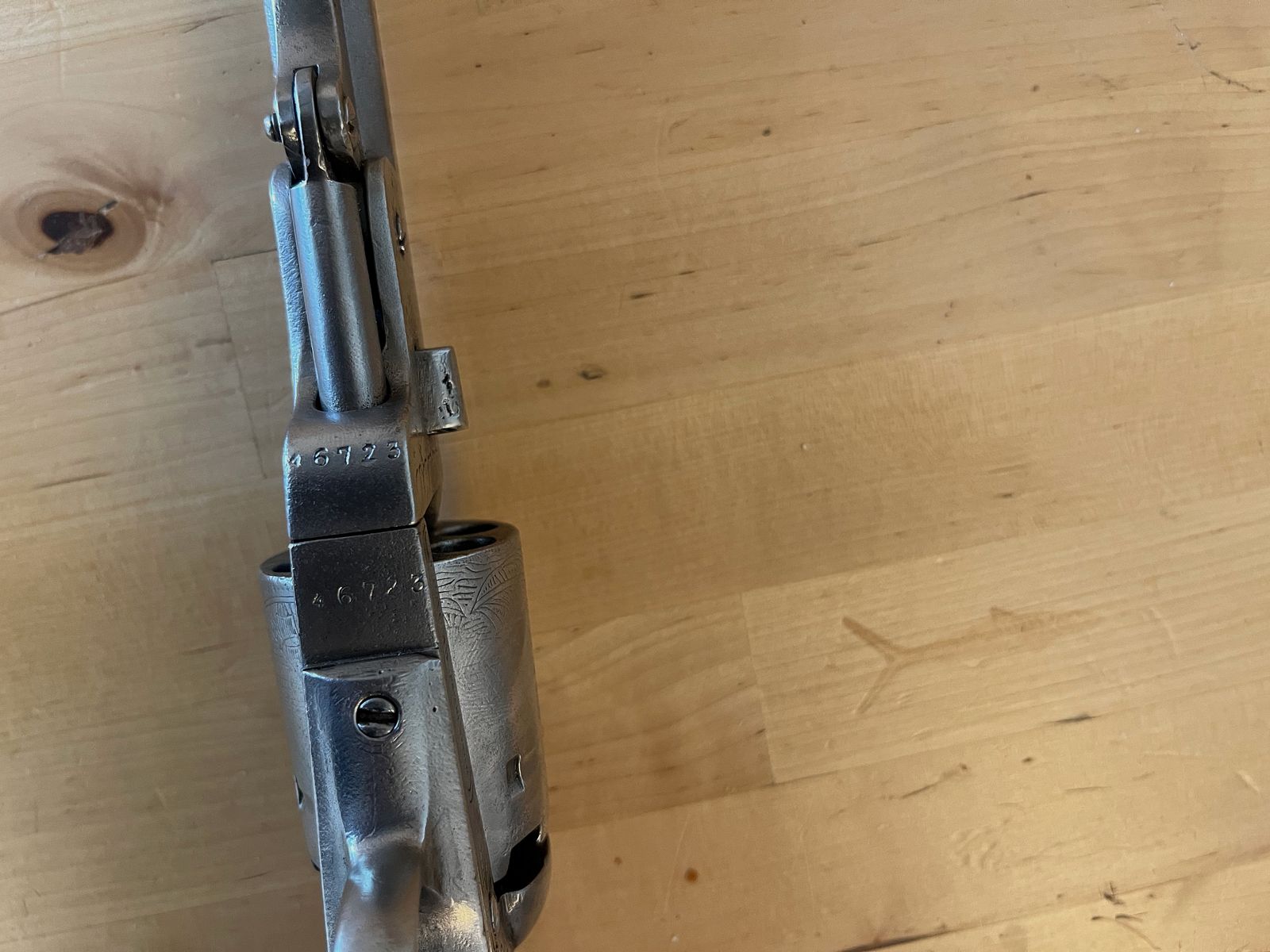 Il ponte di Brooklyn 1849 Colt Pocket Brevete Revolver