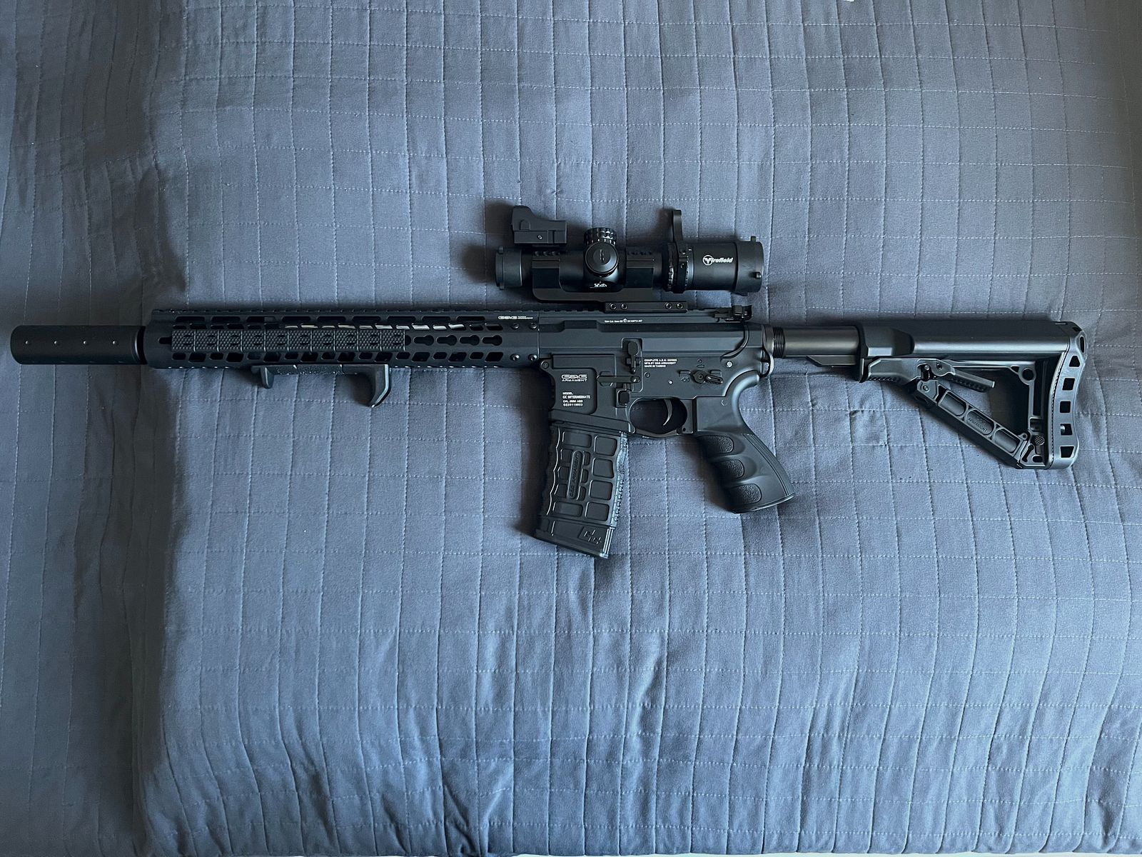 G&G GC16 E.T.U. Wild Hog 13.5 Inch S-AEG con accessori - libero da 18