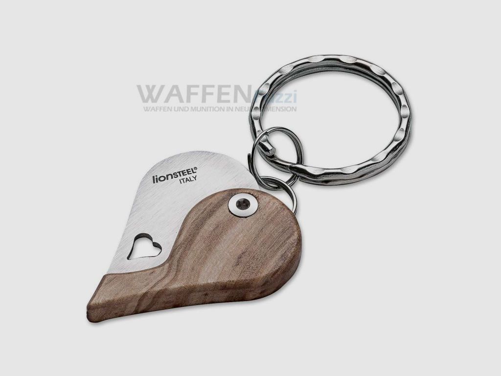 LionSteel LionBeat Olive Keychain Heart Shape