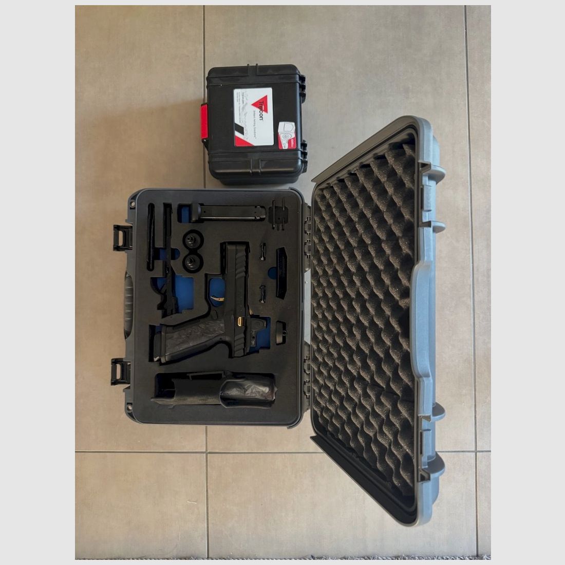 Laugo Alien Remus Limited Full Kit with Trijicon RMRcc, 9 mm Para