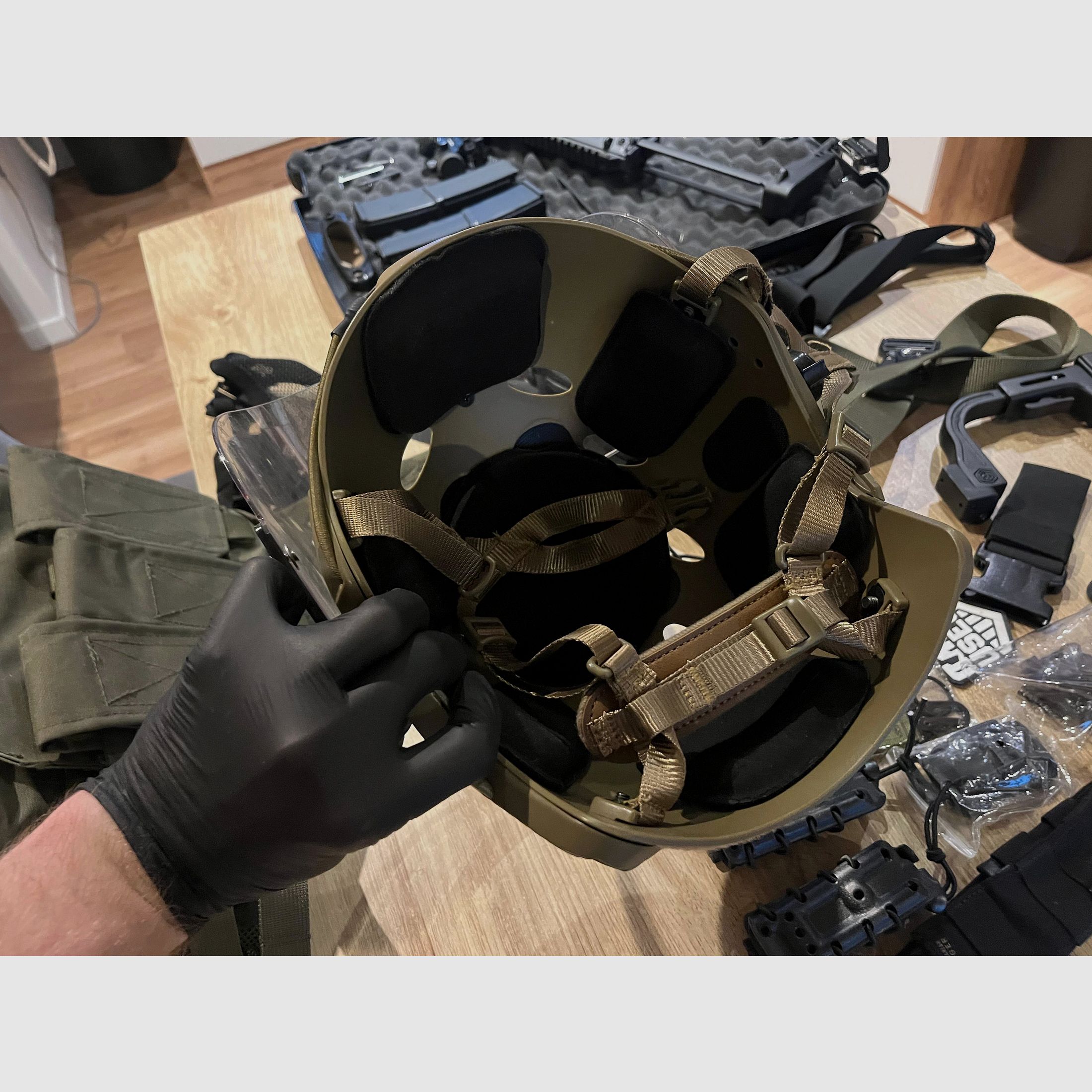 VFC MP7A1 GBBR con vari accessori