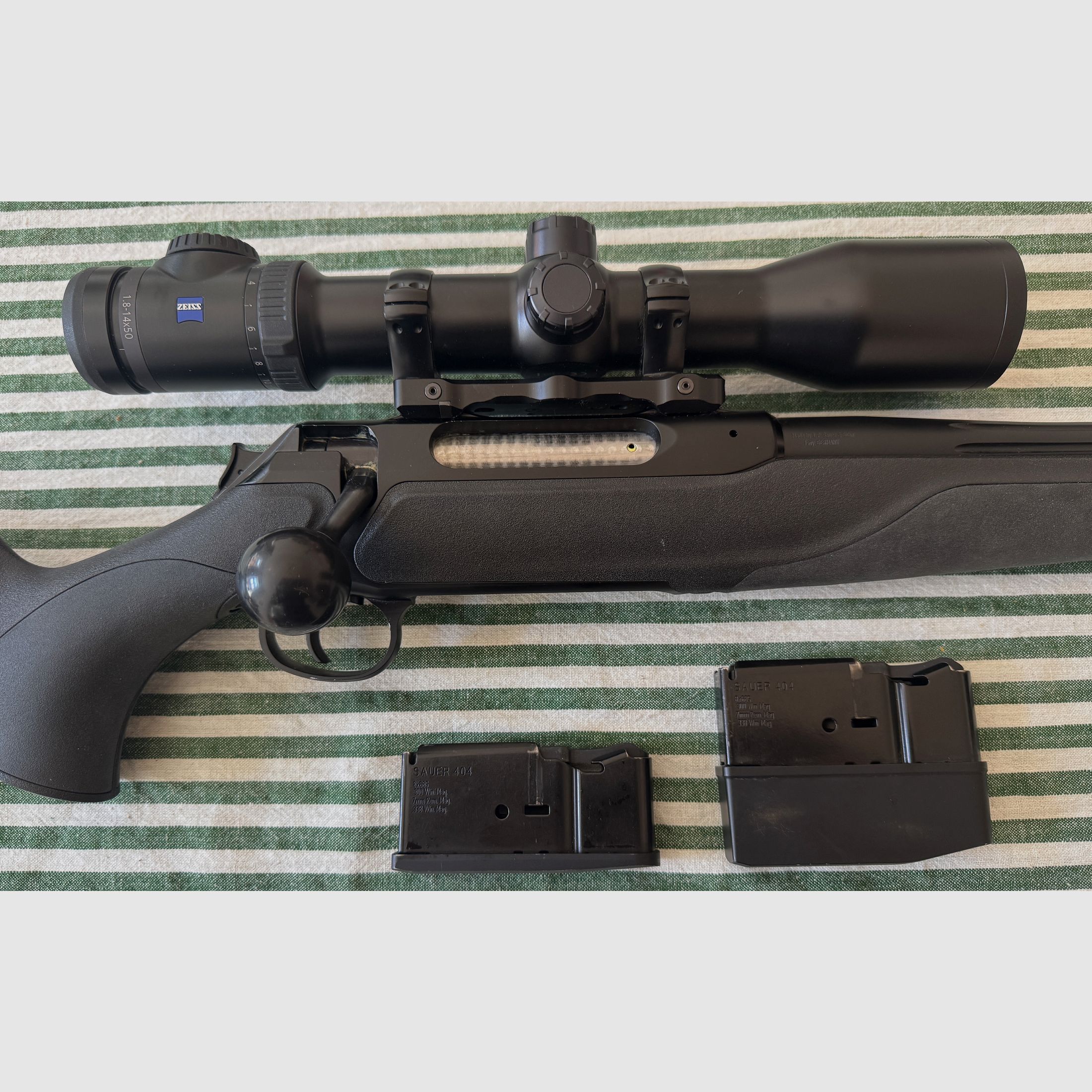 Sauer 404 en .300 WinMag avec Zeiss V8 1,8-14x50