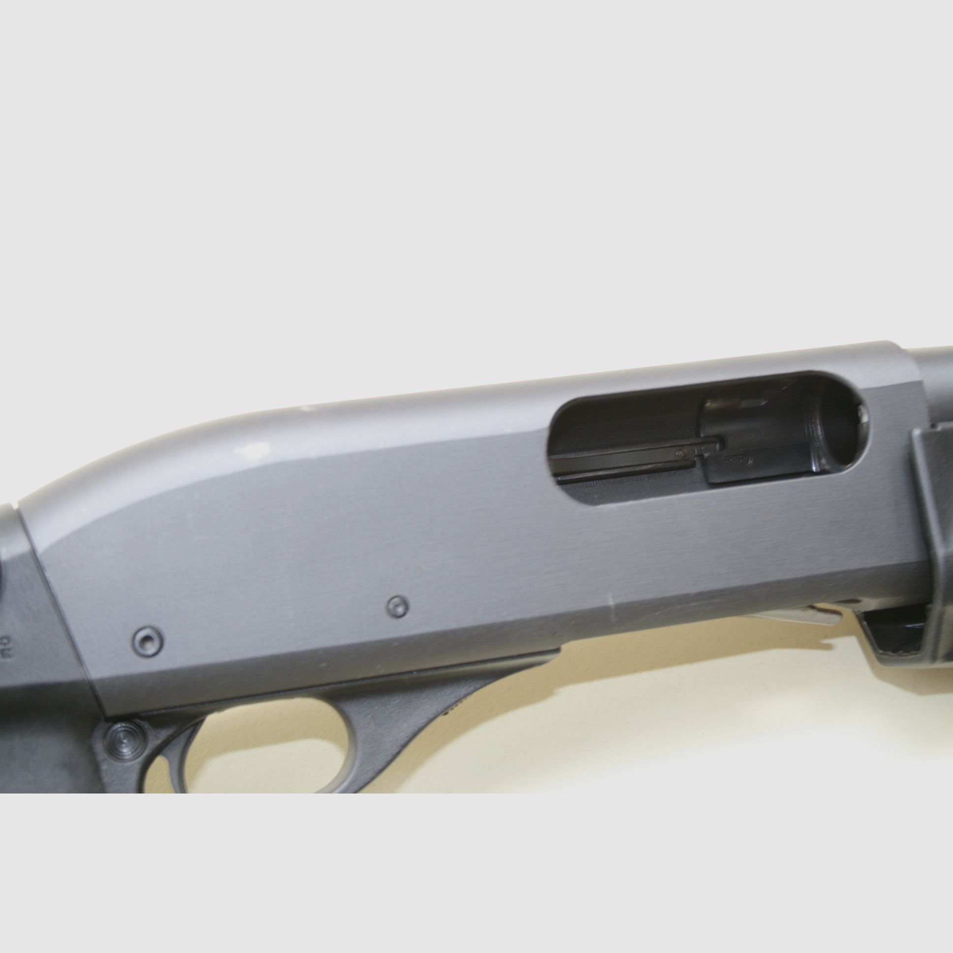 Pumpflinte REMINGTON 870 mit gezogener Lauf von 51cm [Kategorie B] – 12/76 (GEBRAUCHT), Bild 3 von 7
