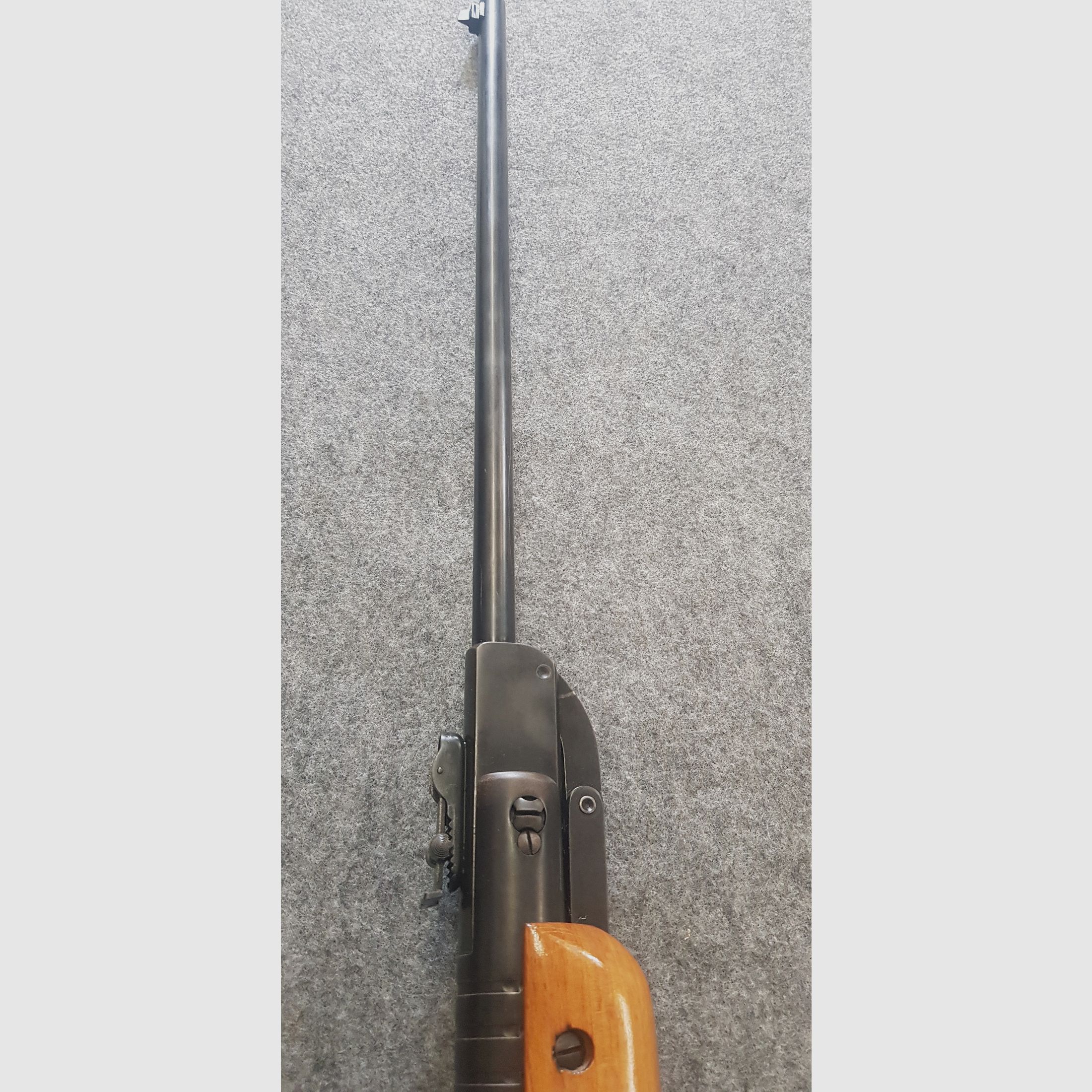 Seitlich verschraubt !!!  Seltene Ausführung  schönes Haenel Mod.  III-284   III 284 cal. 4,5mm Diabolo