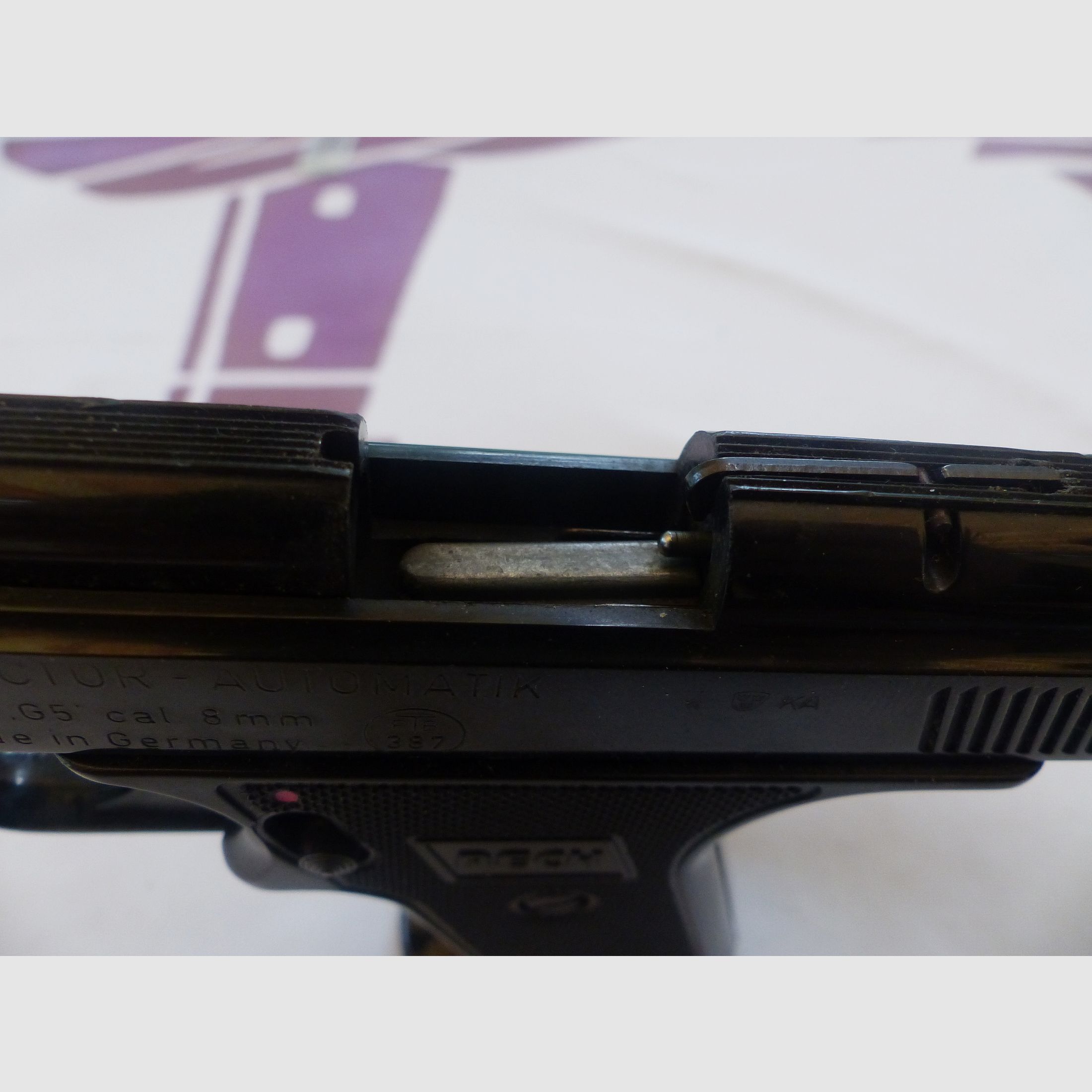 RECK Protector G5 Automatic 8mm k with 20 Wadie cartridges 10 blanks 10 CS Top condition