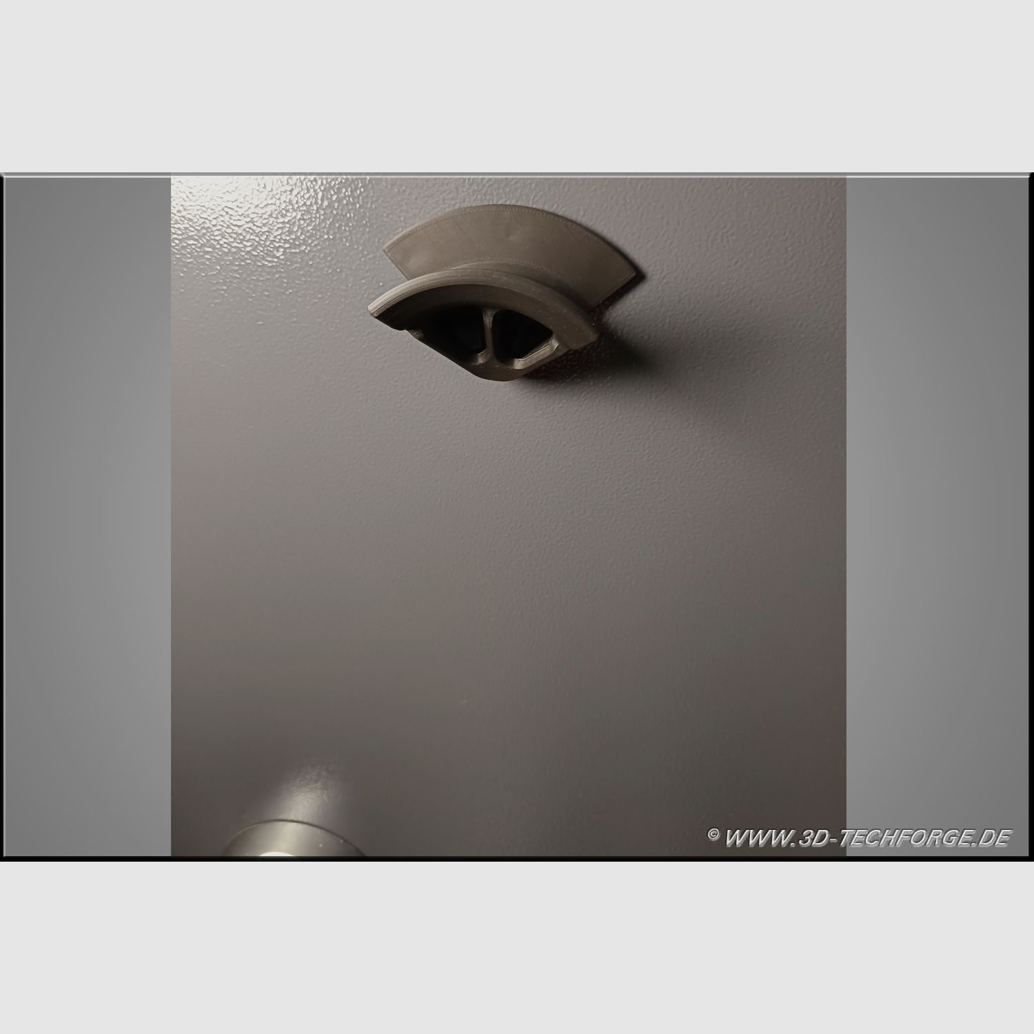 Stylisher  –  Gehörschutzhalter  Magnetisch