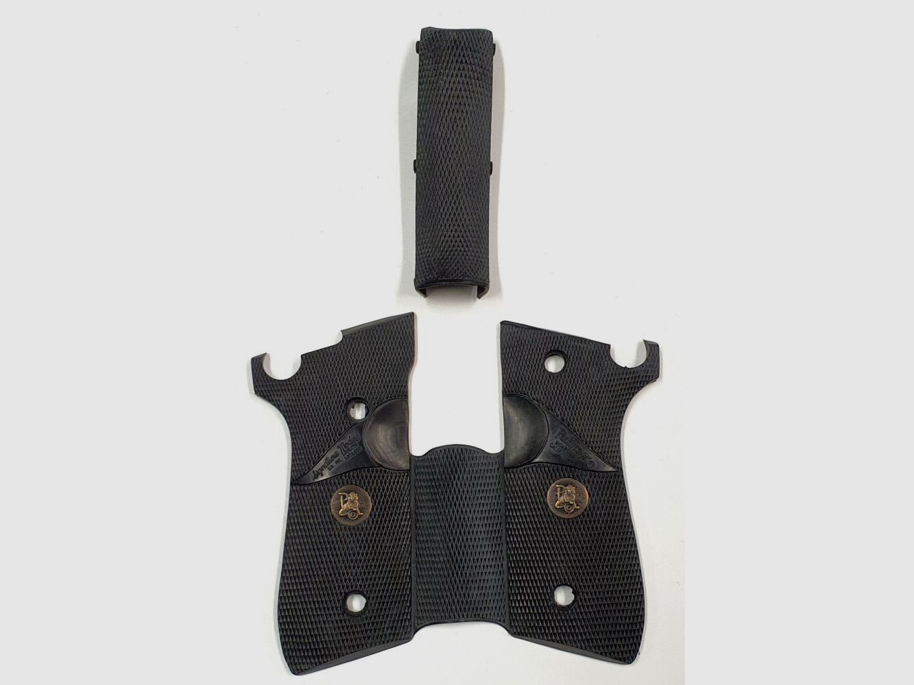 Pachmayr Pachmayr grips for Taurus PT-99 pistol, image 1 of 6