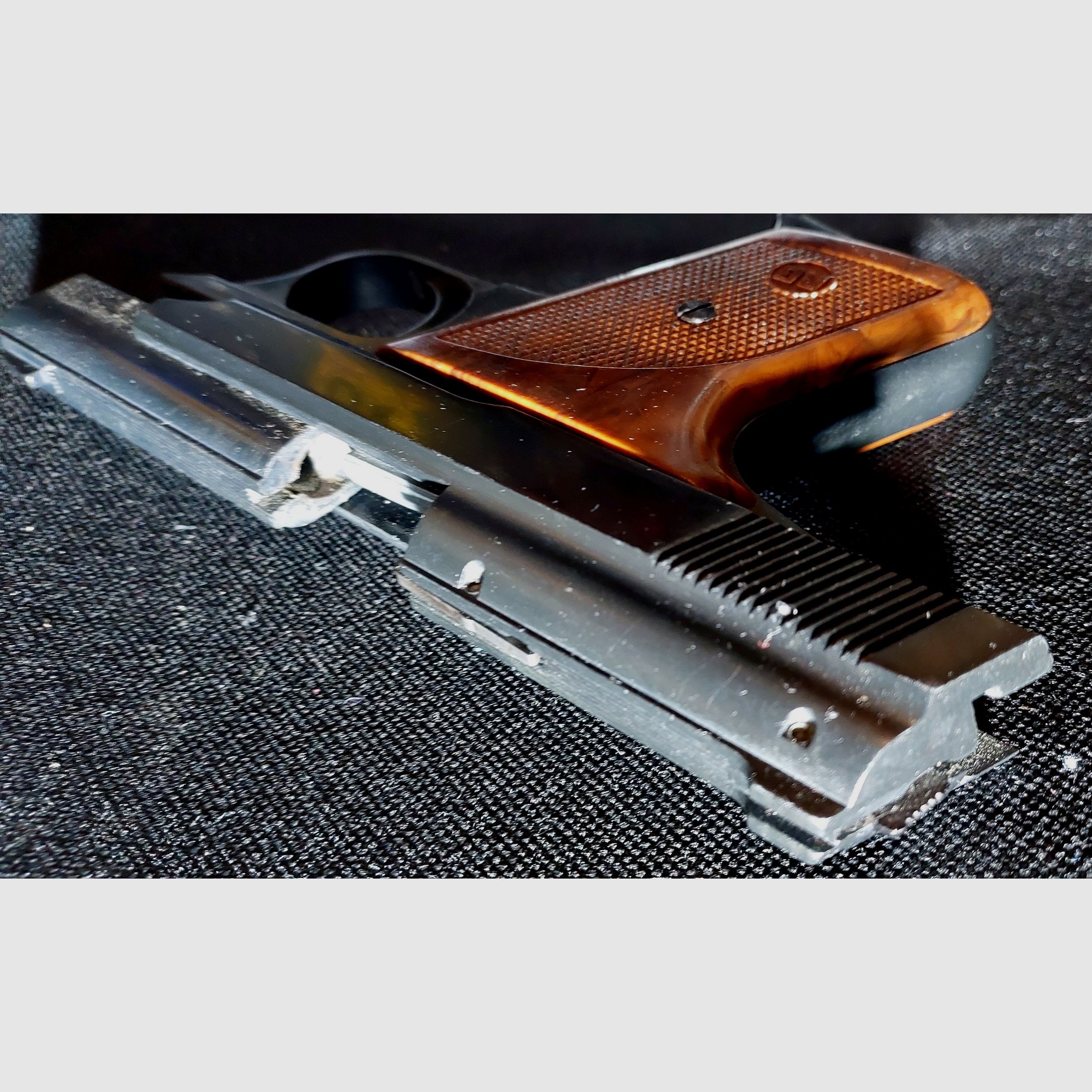 Röhm RG8 (RG 8) Pistolet à blanc calibre 8 mm (PTB 412)