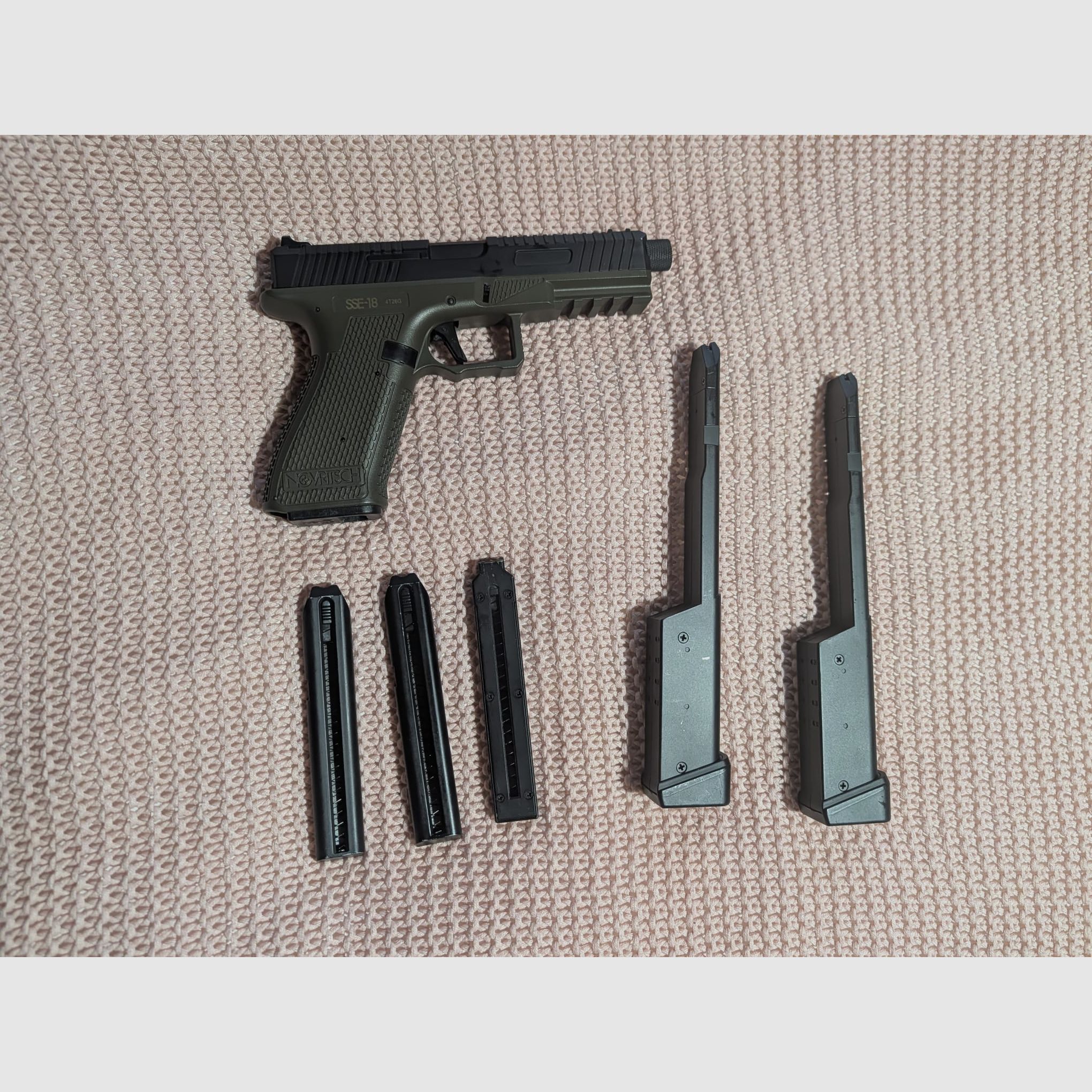 Novritsch SSE18 pistol with magazines, image 1 of 5