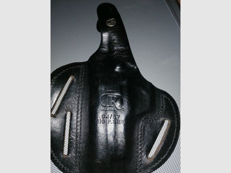 Holster für Sig und Sauer für rechts