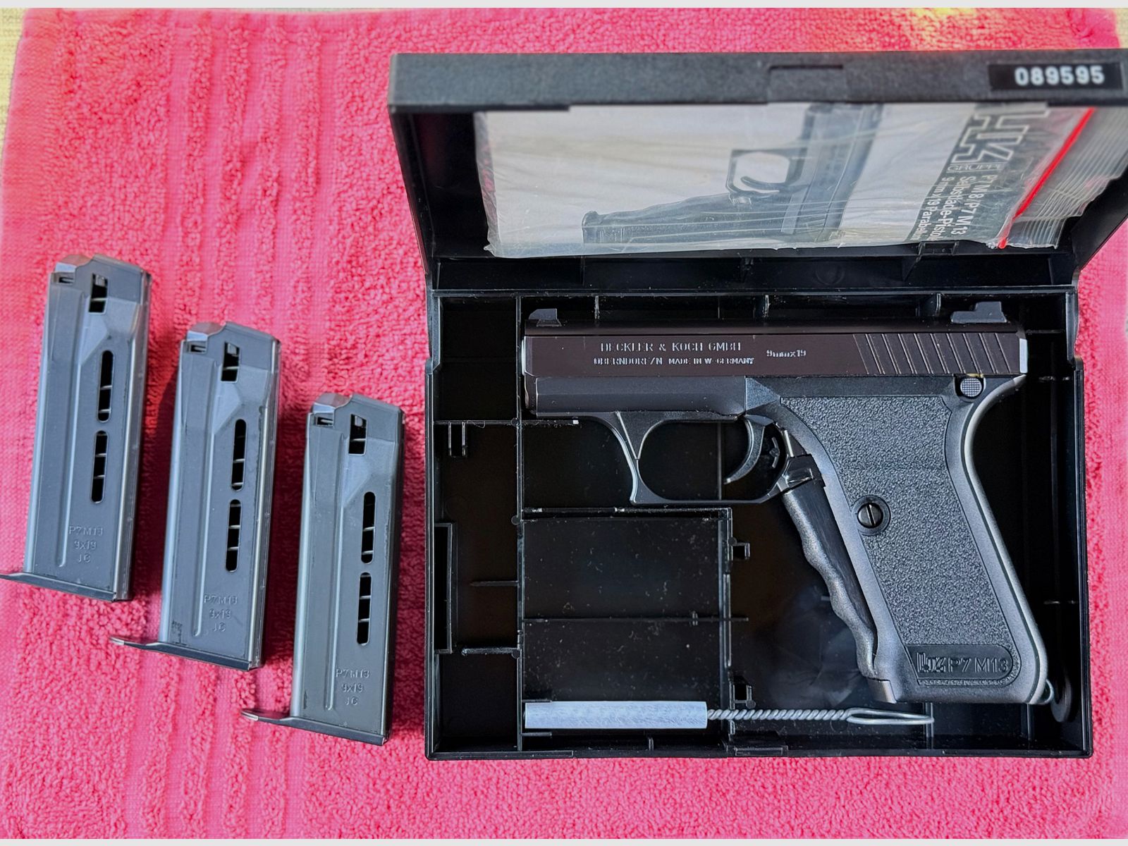 Heckler & Koch P7 M13, image 1 of 11