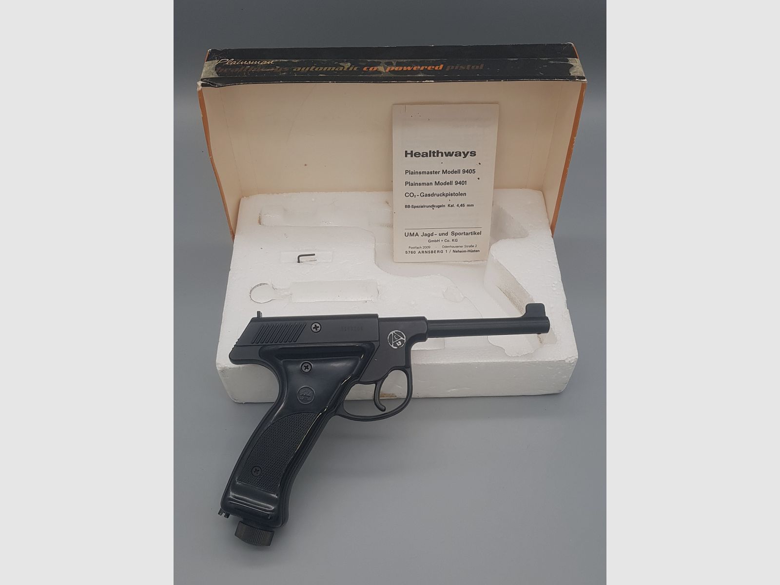 OVP Neuwertige  Co2 Pistole  Perfecta Crosman Marksman Plainsman 9401 im cal.  4,45 BB ähnlich dem Vorbild der 08