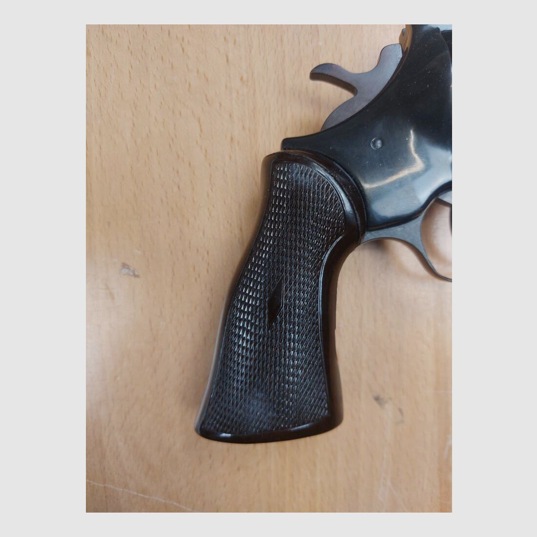 Weihrauch , Arminius HW 5