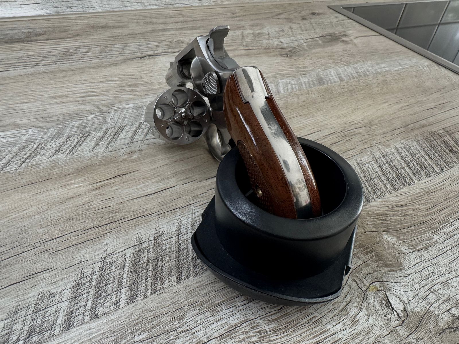Rossi M87 Edelstahl – .38 Special Revolver mit Holzgriff 