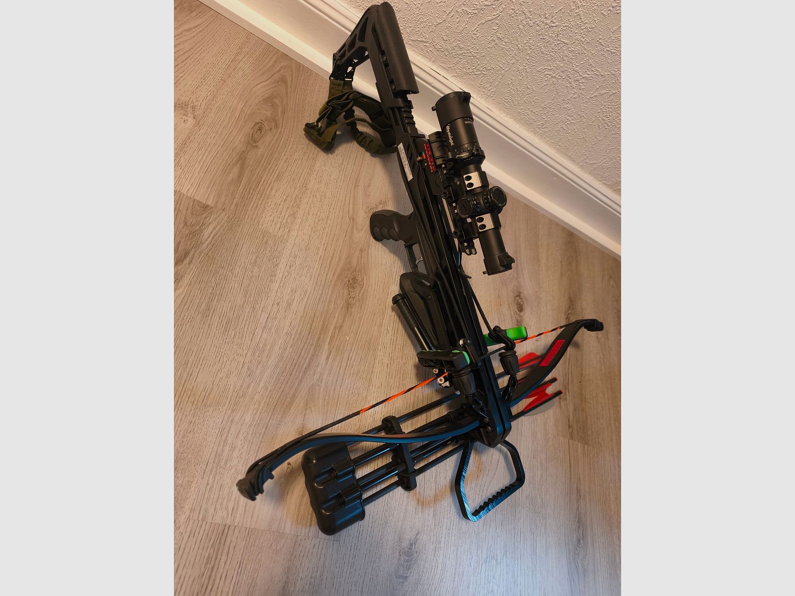 Arbalète à poulies neuve NP 450€
