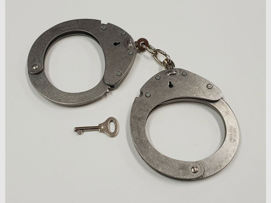 CLEJUSO Clemen & Jung e.K. Handcuff CLEJUSO No. 12 INOX, stainless steel handcuff, made in Germany, used