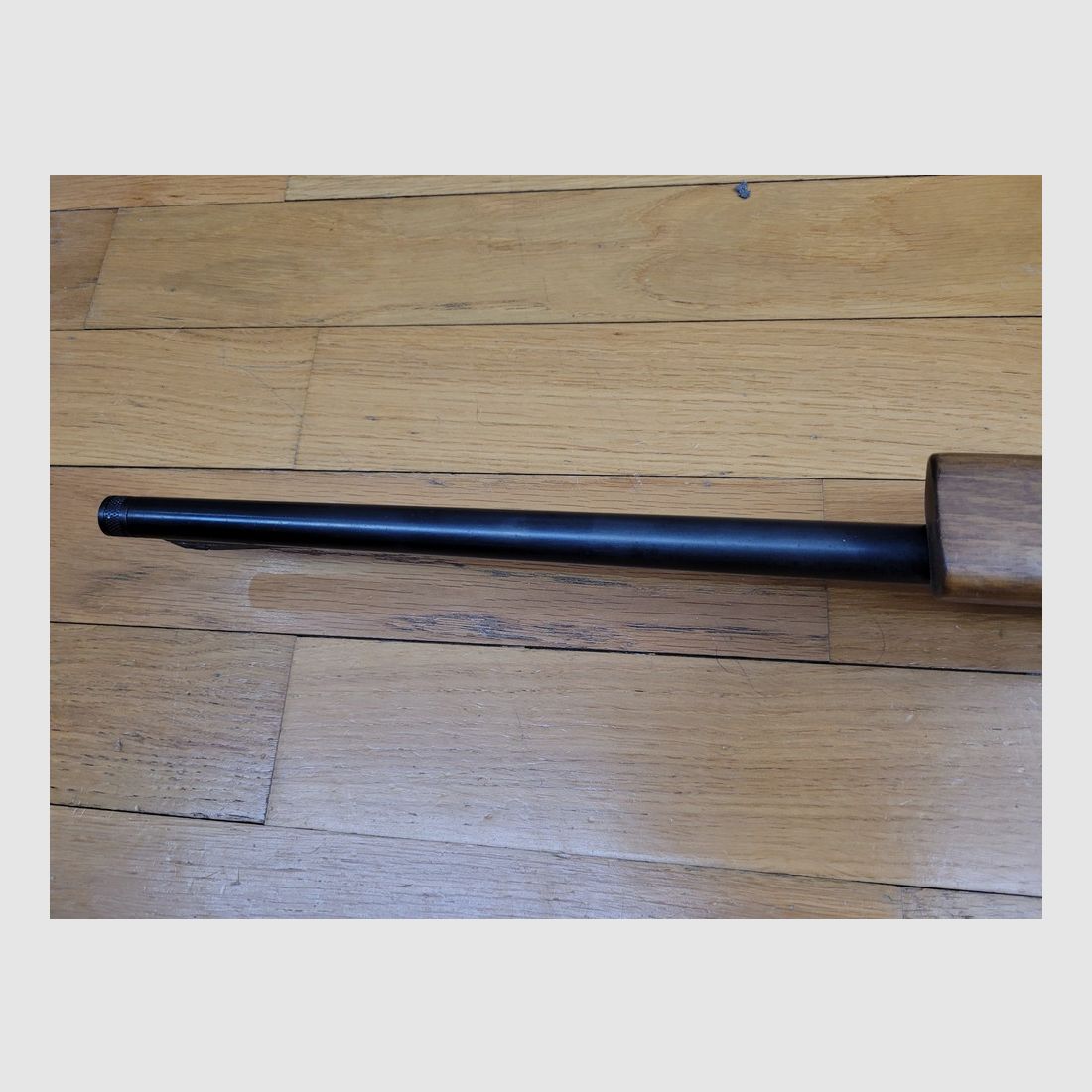 Très 60&rsquo;s carabine Unique Audax – Modèle T – Cal. 22LR – Chargeur cinq coups – Fabrication française Unique – Superbe canon miroir – Filetage – Excellente détente – TTBE+, image 12 sur 27