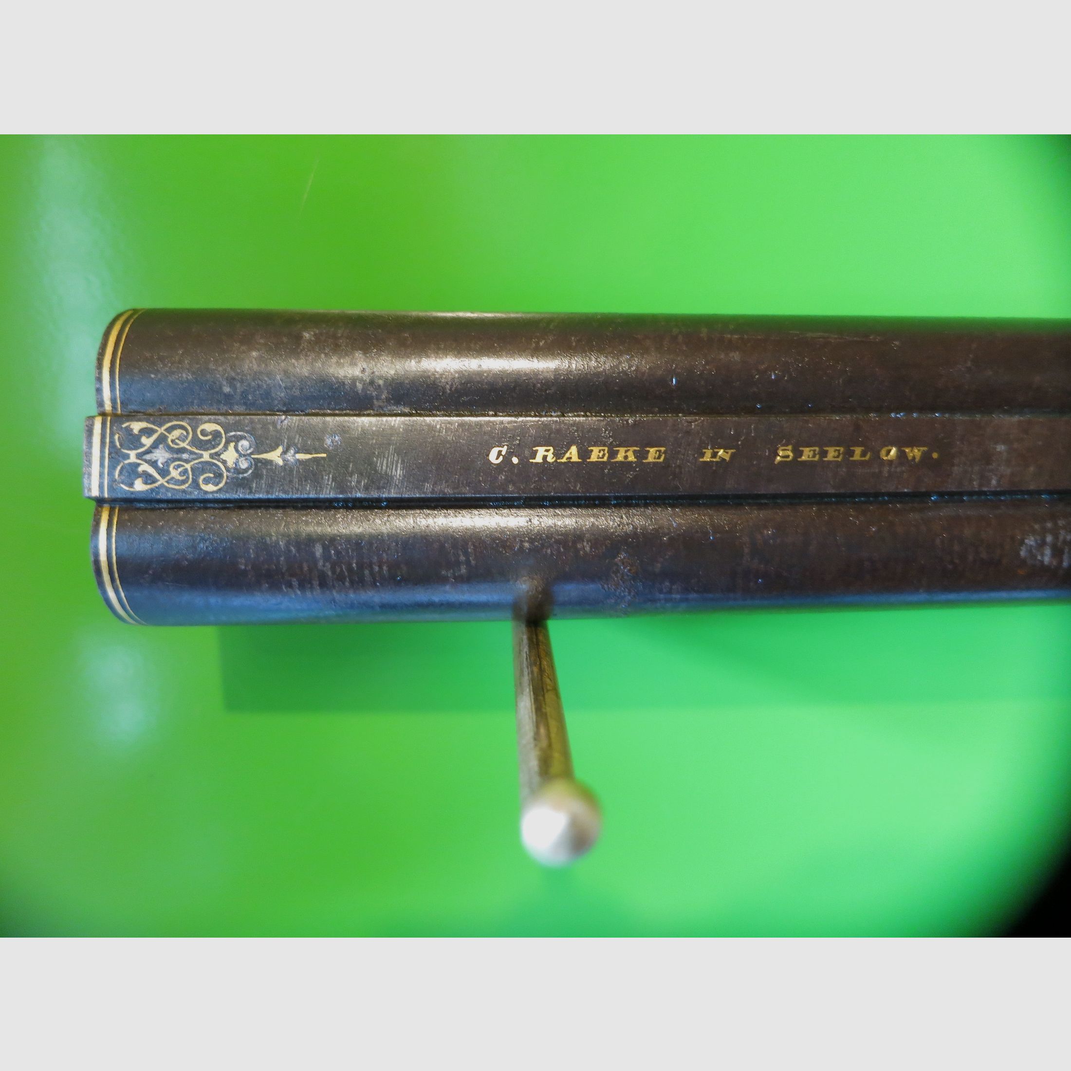 C. Raeke, Seelow. Double barrel/cross barrel barrel cal. 16/65, gold inlays #45-