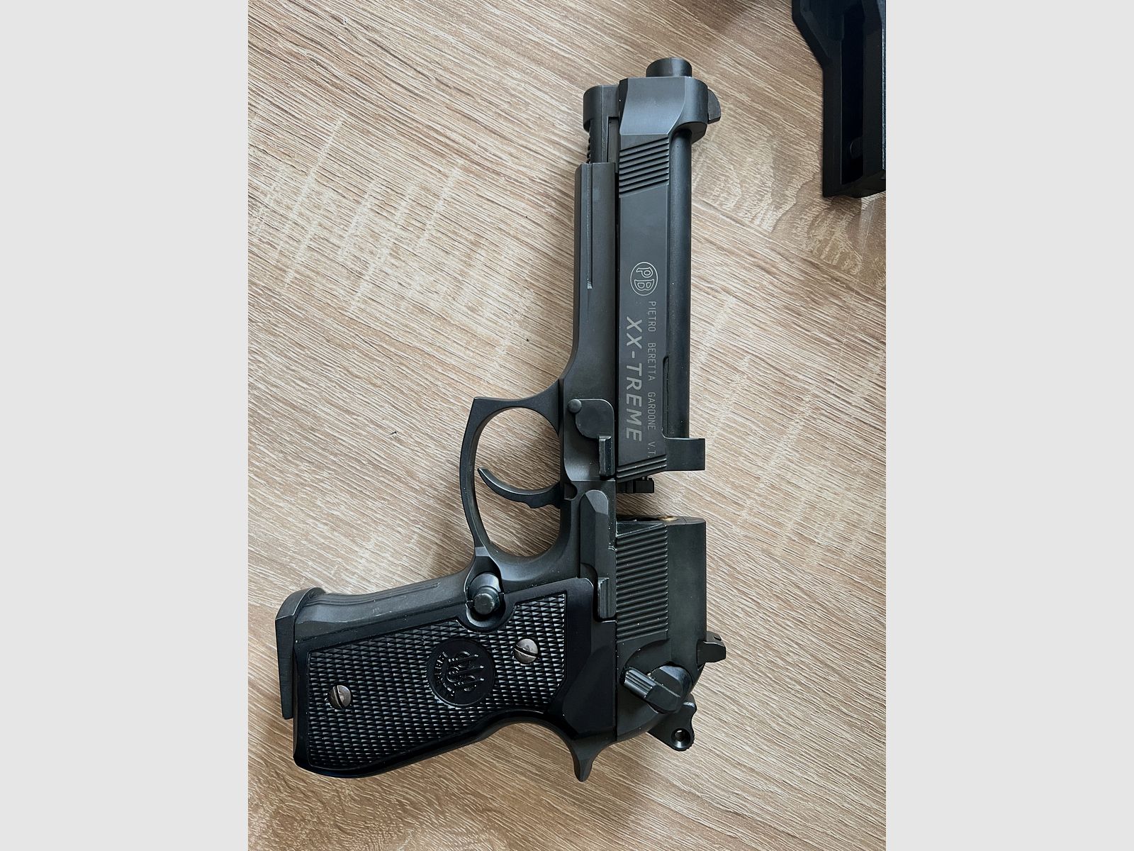 Beretta FS92 x-Treme CO2 Pistole 4,5mm Diabolo