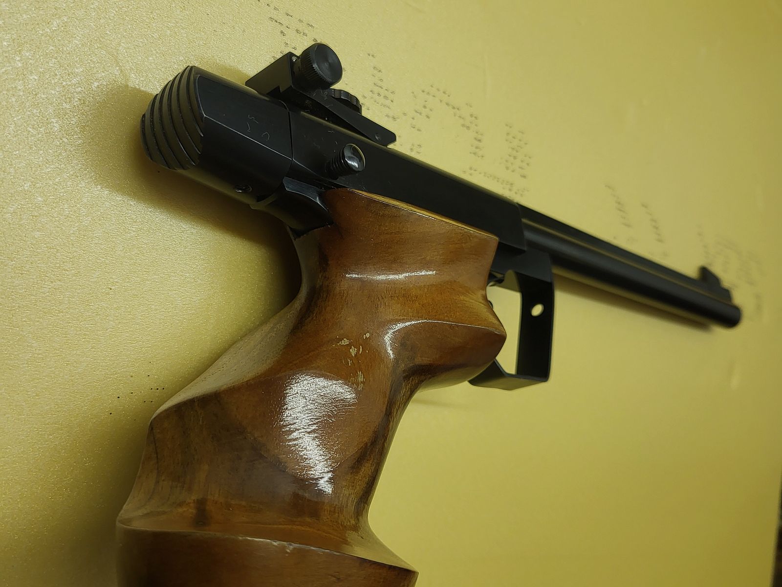 Freie Pistole Kaliber 22