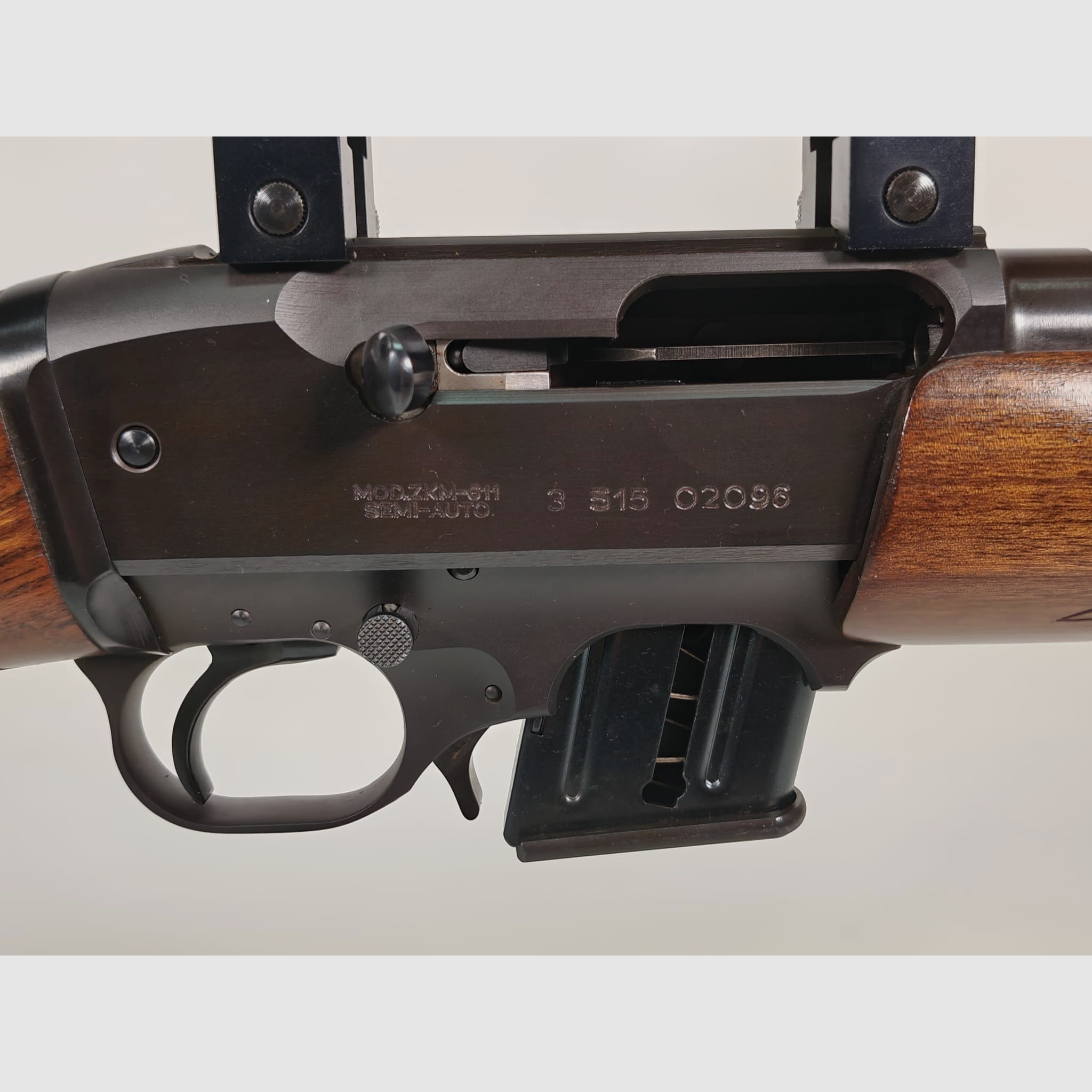 CZ ZKM 611 .22 WMR Selbstladebüchse