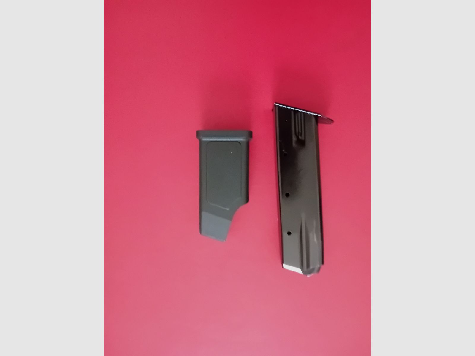 Magazine pistol 9 x 19 mm