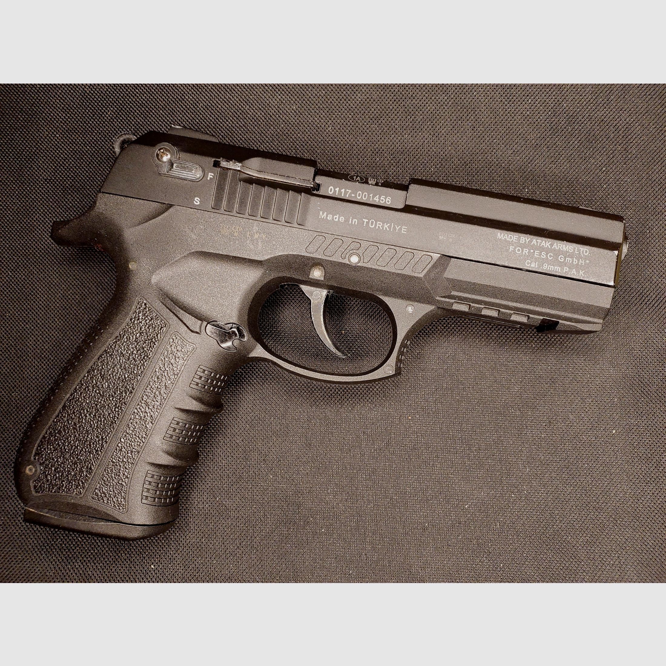 Zoraki 2918 Schreckschusspistole Kal. 9mm P.A.K. schwarz - alte (PTB 986)