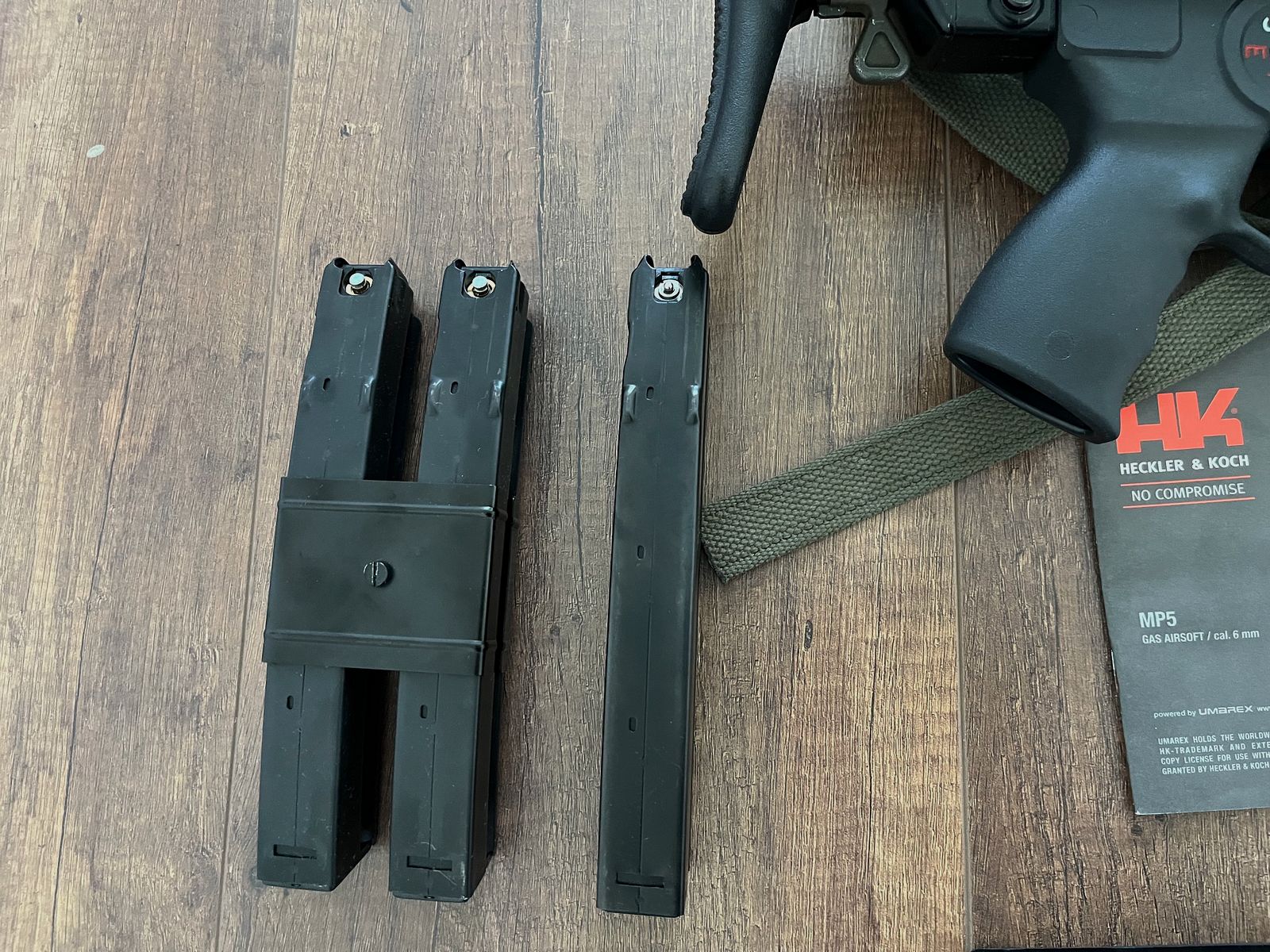 VFC MP5 GBB Airsoft + magazine and accessories