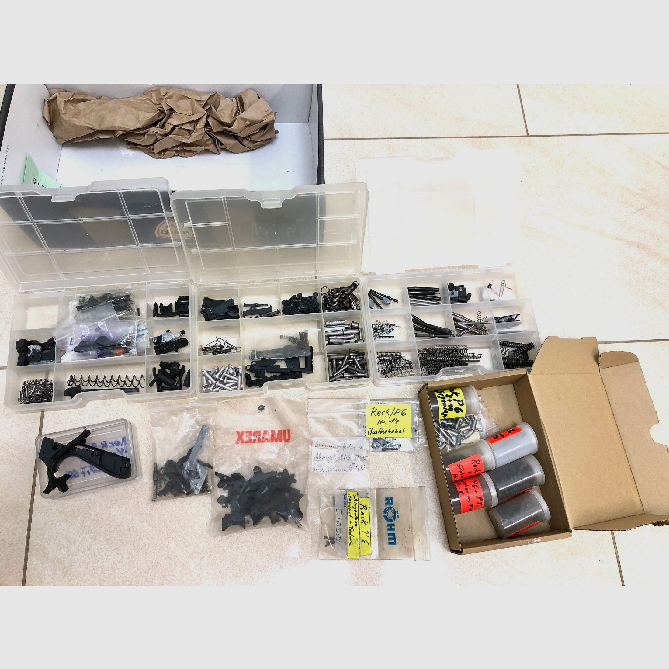 ••• #3 Ersatzteile / Reparatur-Konvolut für Schreckschusswaffen •••