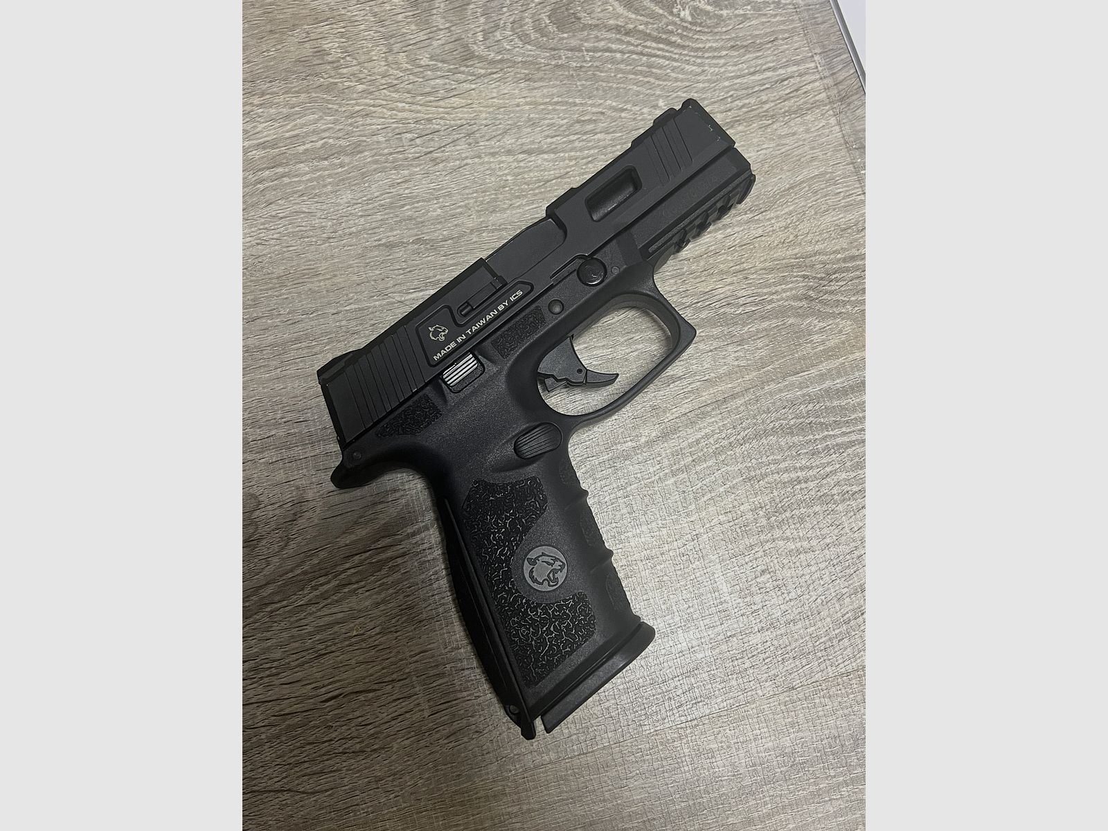 ICS BLE XFG GBB Airsoft 