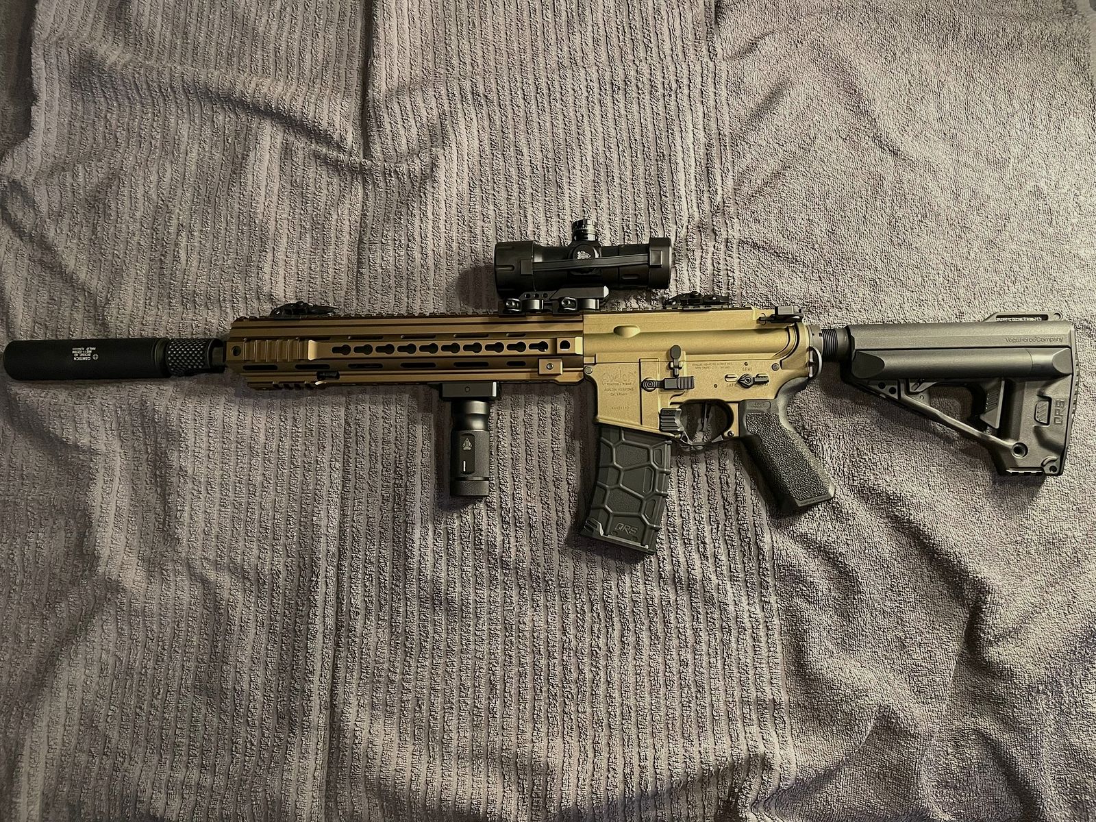 VFC Avalon Calibur Carbine Deluxe Vollmetall S-Aeg 6mm BB Tan 1,4 Joule