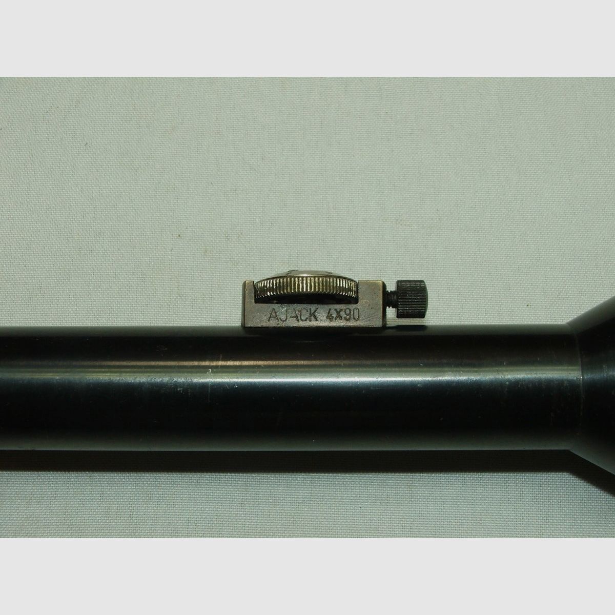 Telescopio ZF39 Ajack 4x90 1941/B de la Segunda Guerra Mundial