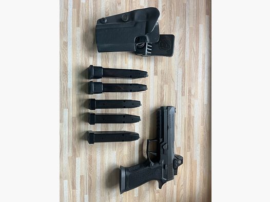 SIG SAUER P320 x fünf