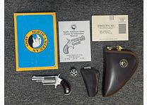 North American Arms revolver stainless steel .22lfb & .22Win.Mag