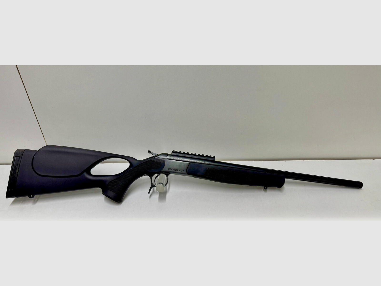 CVA SCOUT TD Thumbhole .223 Rem.