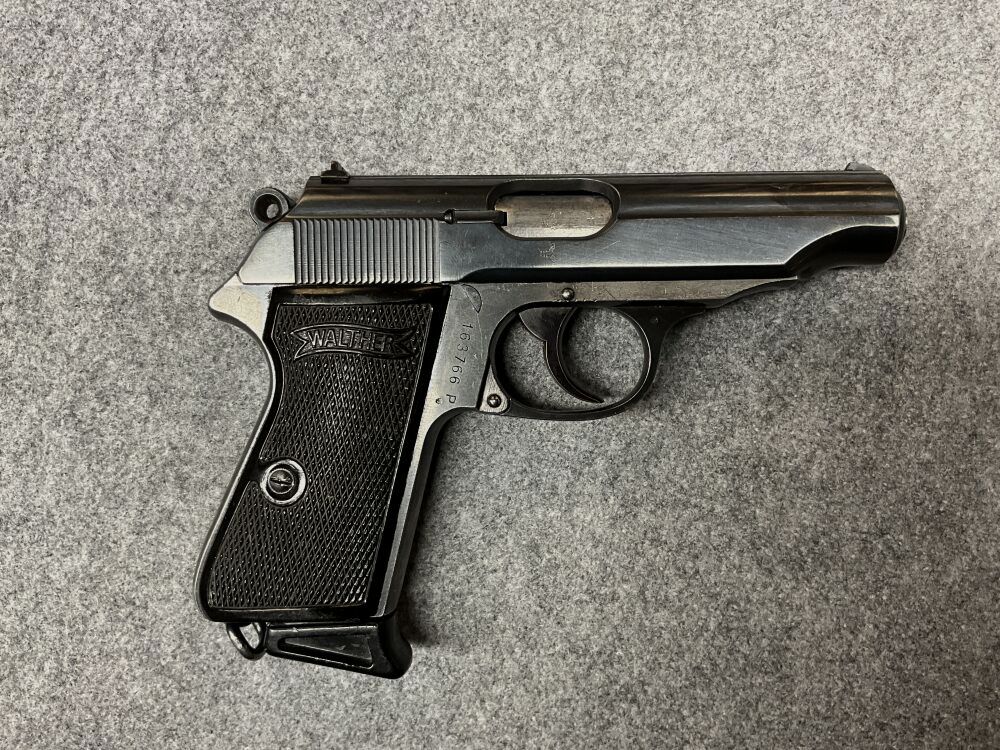 Walther PP z produkcji wojennej z pieczęcią odbiorczą orła Rzeszy 7,65mmBrowning