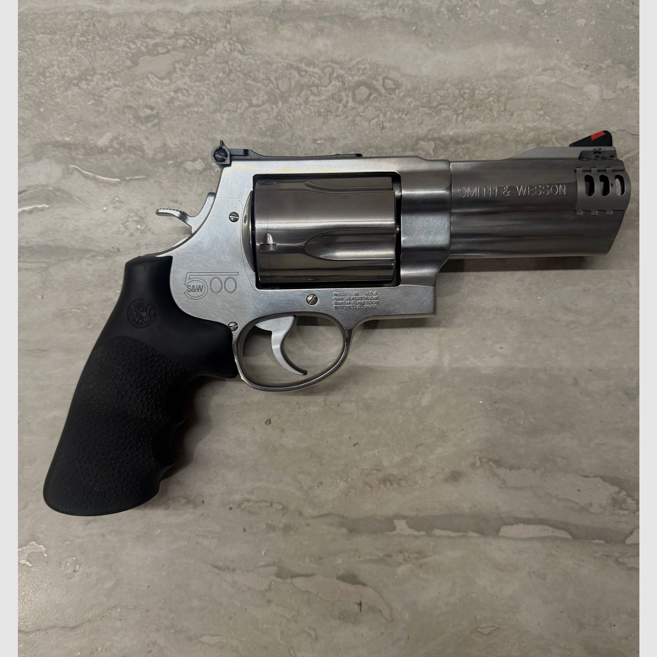 Rewolwer Smith & Wesson model 500 - 4 cale