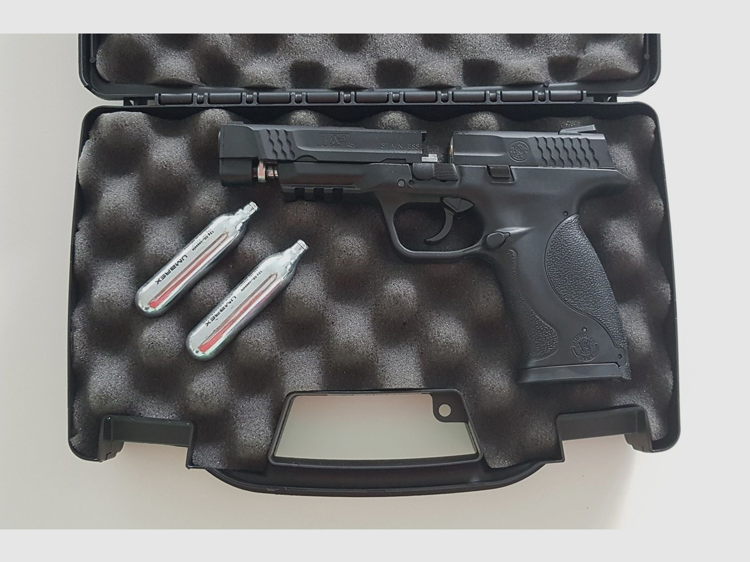 xSmith & Wesson M&P 45 4,5 mm Diabolo schwarz Co2-Pistole Luftpistole mit Pistolenkoffer
