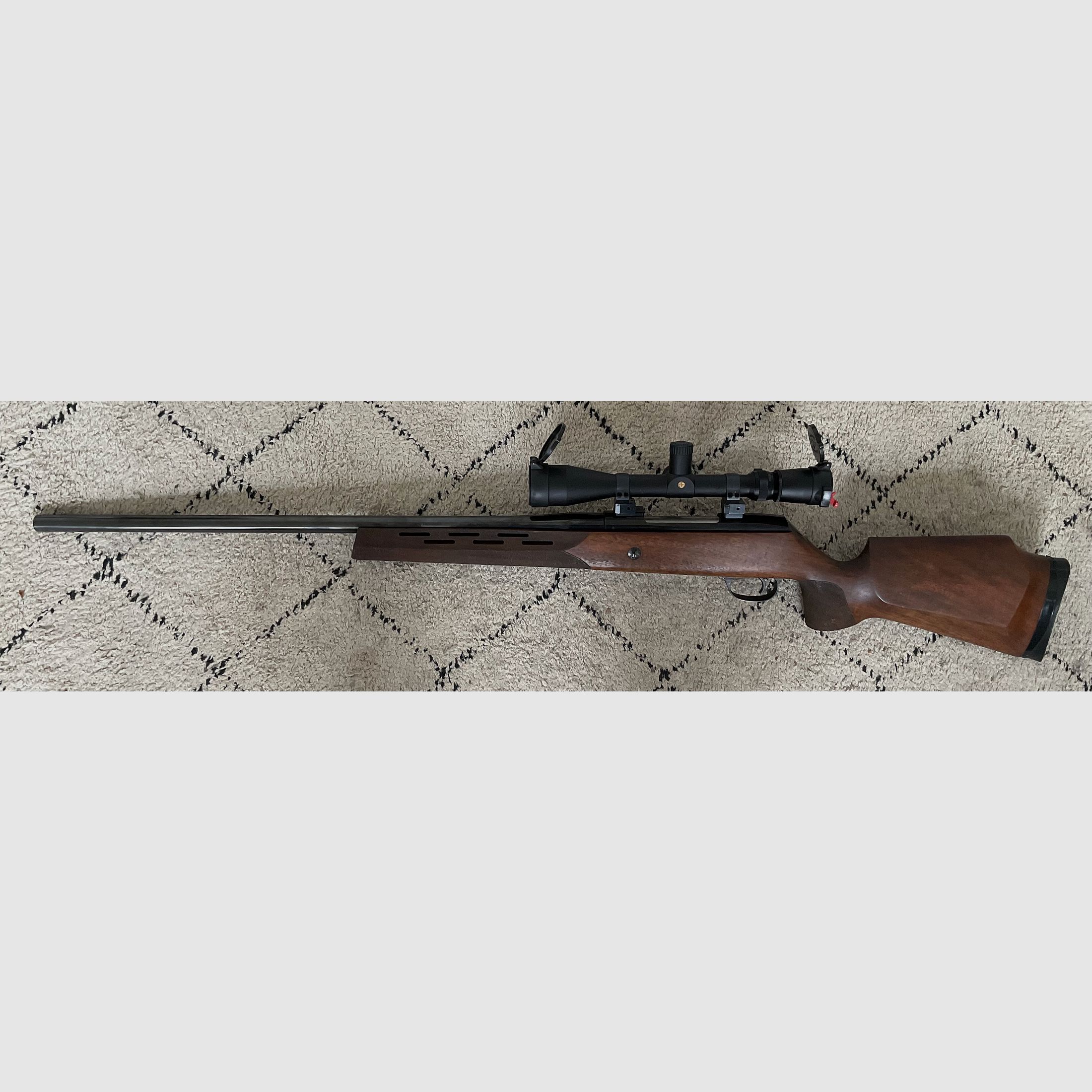 Voere Titan II Matchbüchse mit Leupold ZF